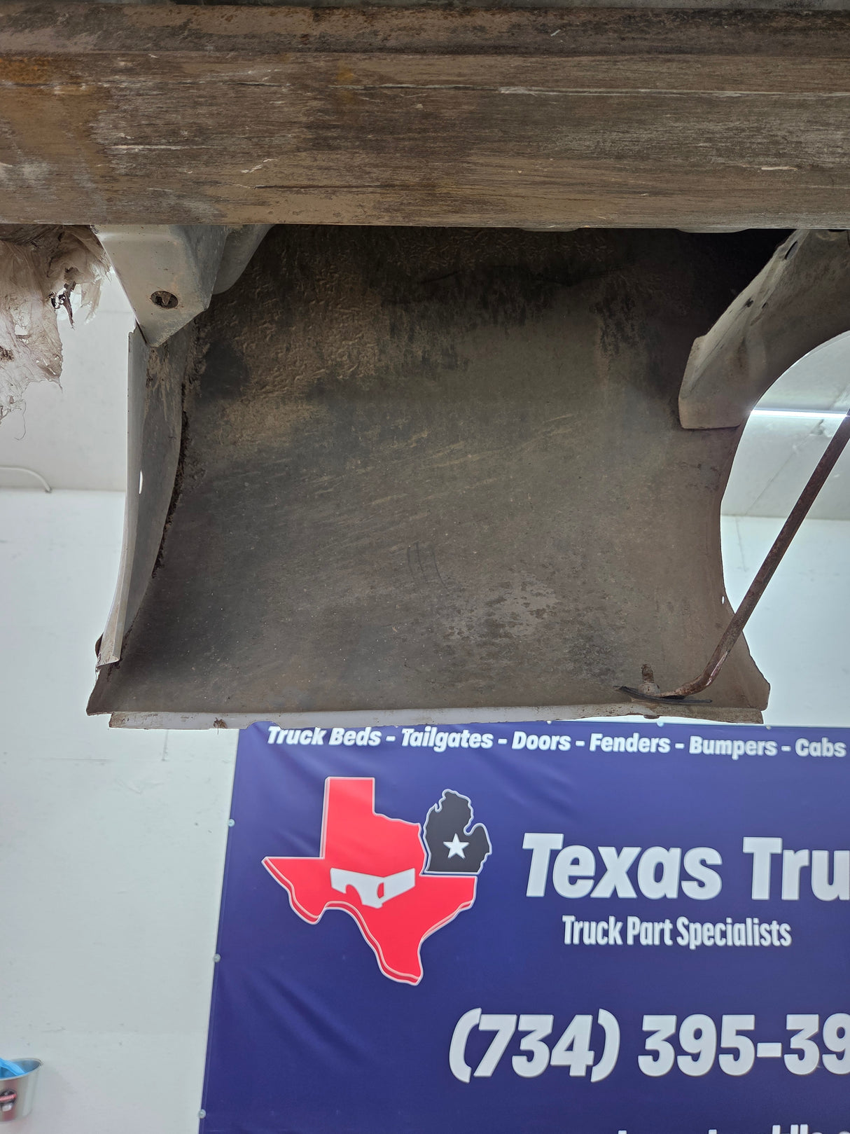 1999-2010 Ford Super Duty F250 F350 6' 9" Short Truck Bed
