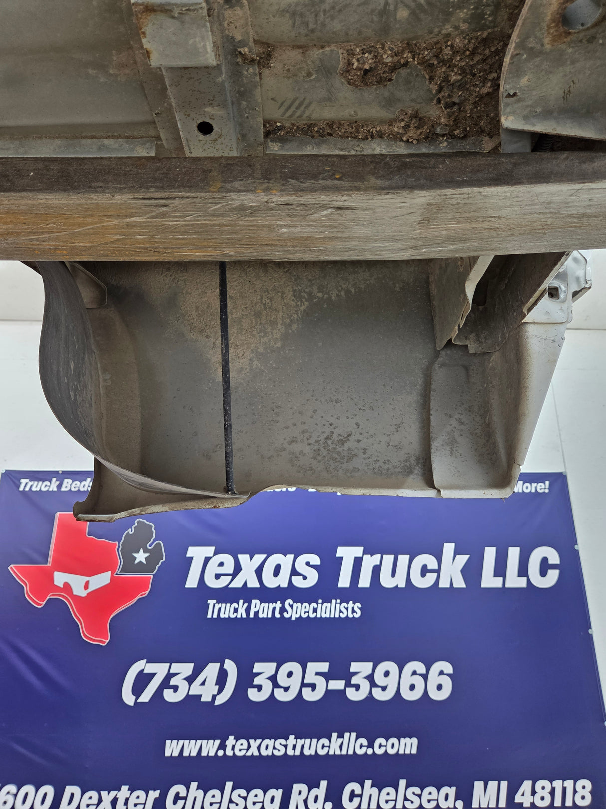 1999-2010 Ford Super Duty F250 F350 6' 9" Short Truck Bed