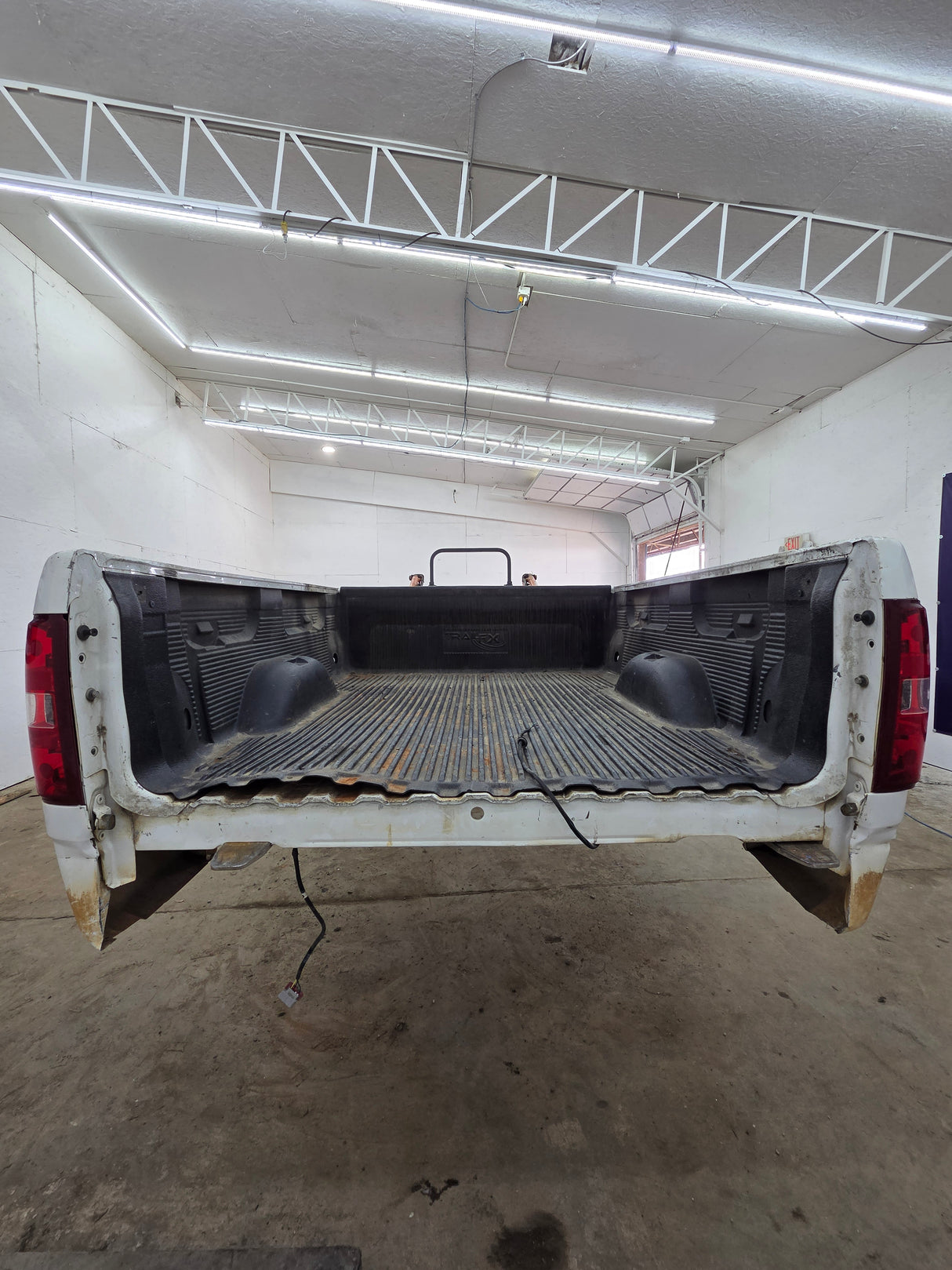 2007-2013 Chevrolet Silverado 1500 2500 3500 HD 6' 6" Short Truck