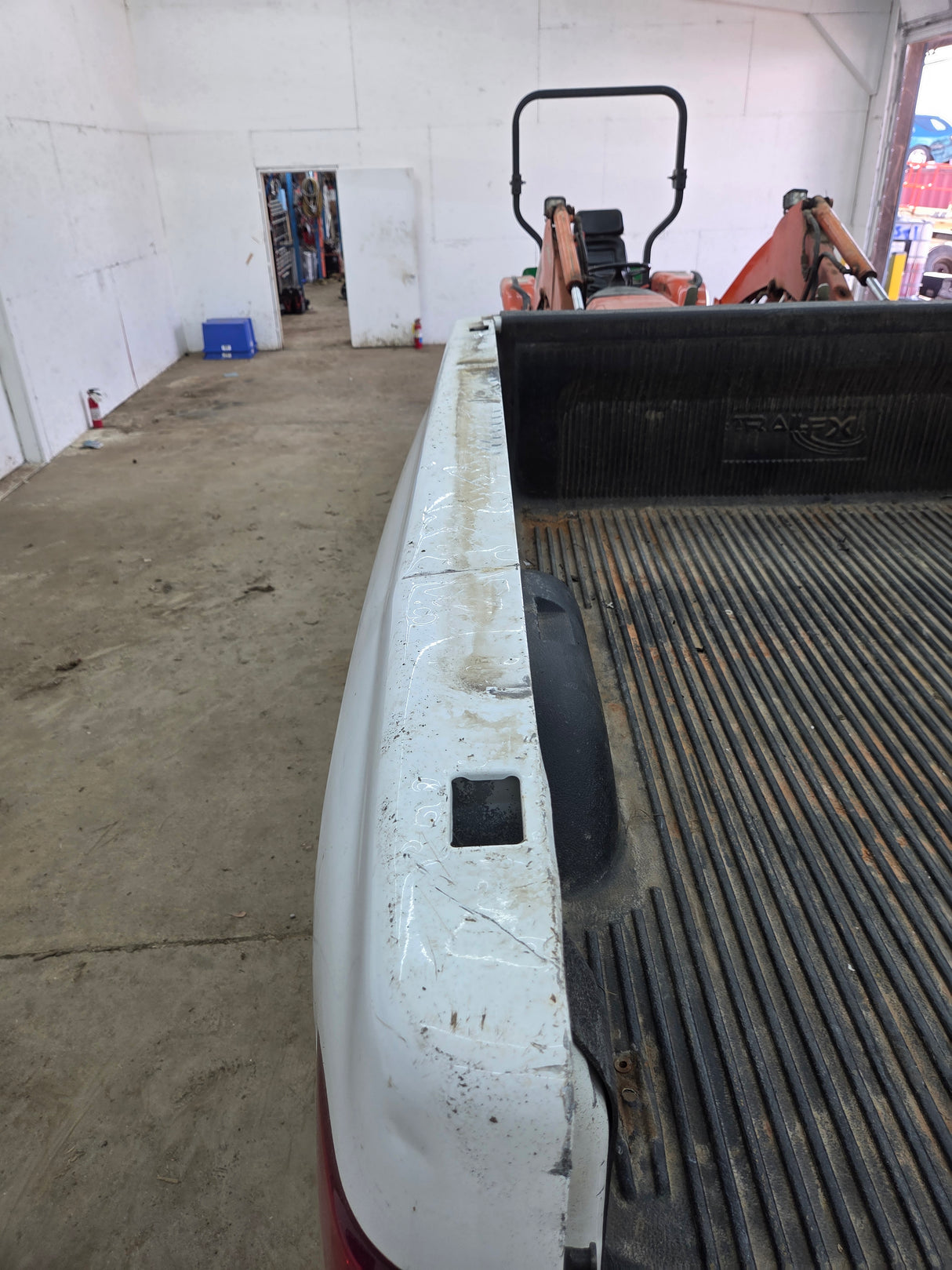 2007-2013 Chevrolet Silverado 1500 2500 3500 HD 6' 6" Short Truck