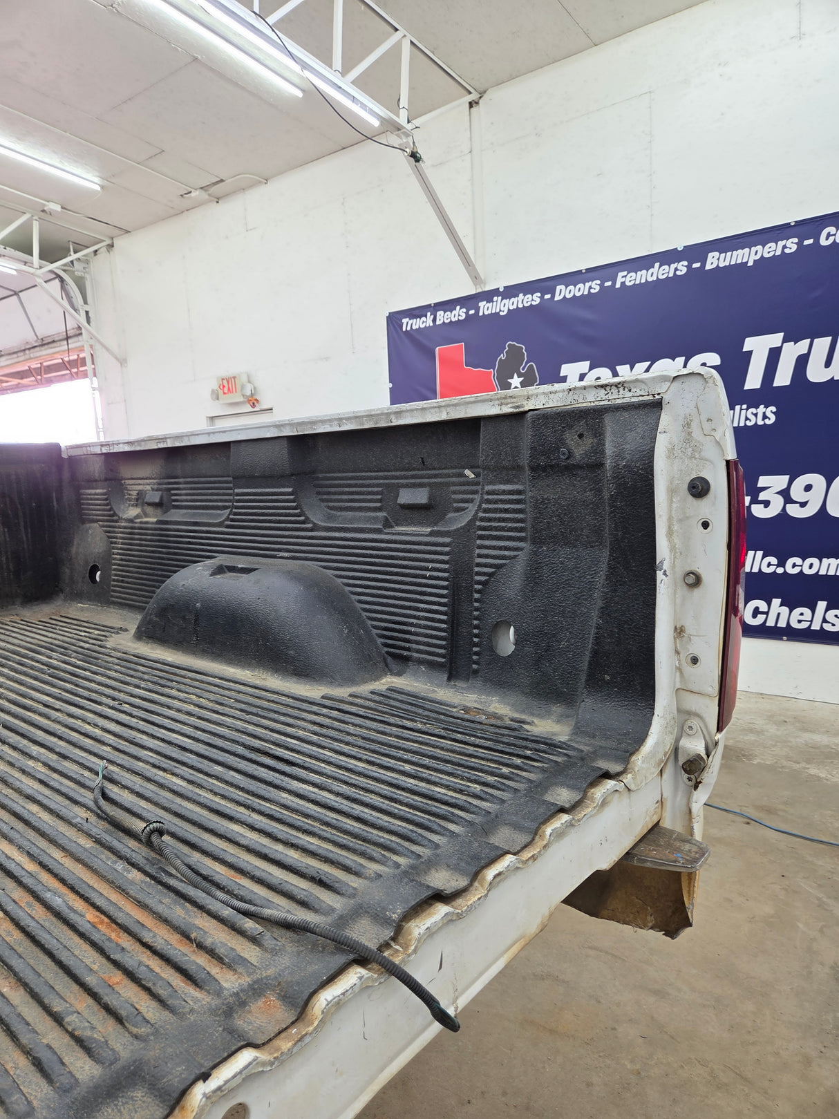 2007-2013 Chevrolet Silverado 1500 2500 3500 HD 6' 6" Short Truck
