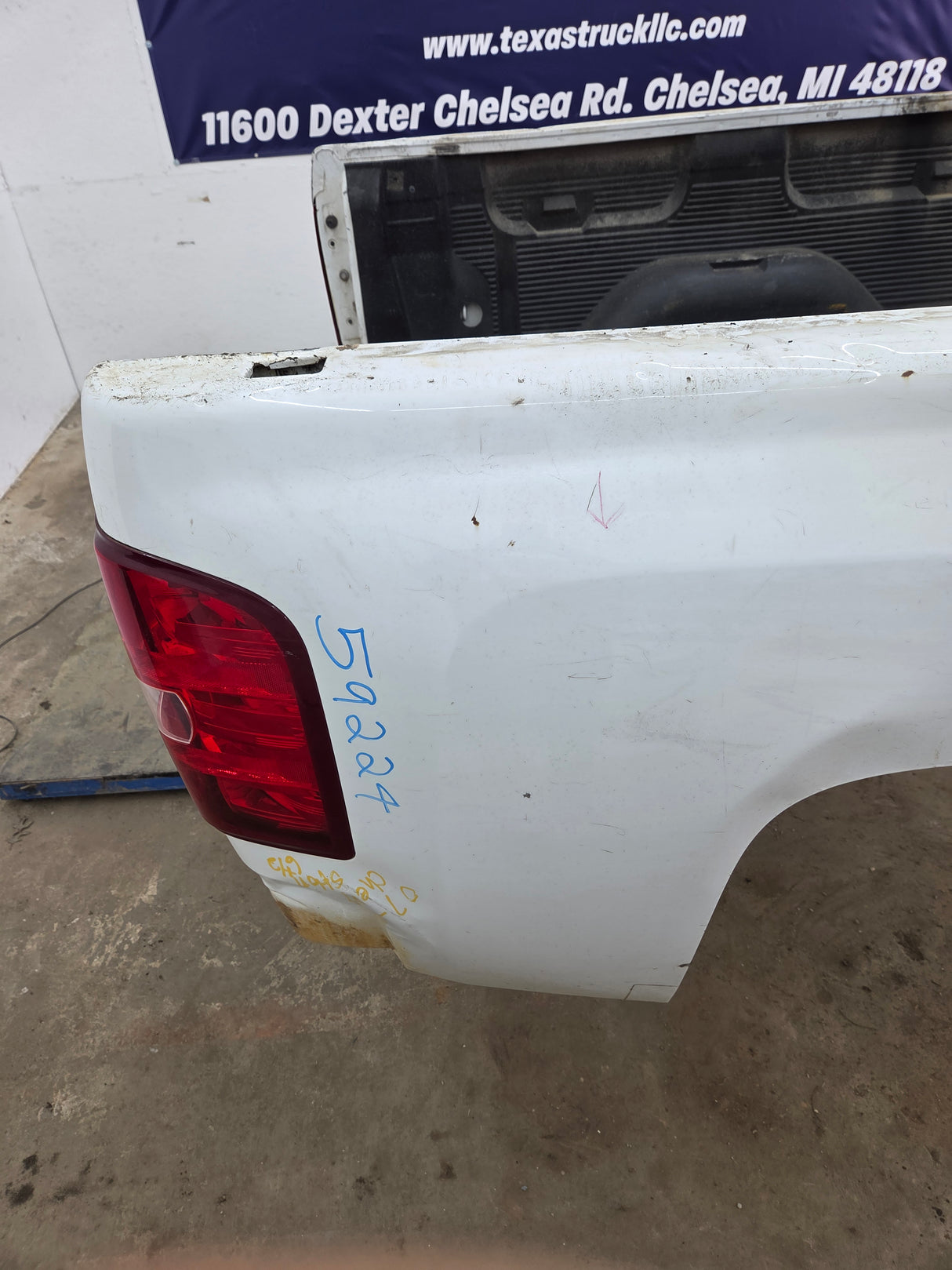 2007-2013 Chevrolet Silverado 1500 2500 3500 HD 6' 6" Short Truck