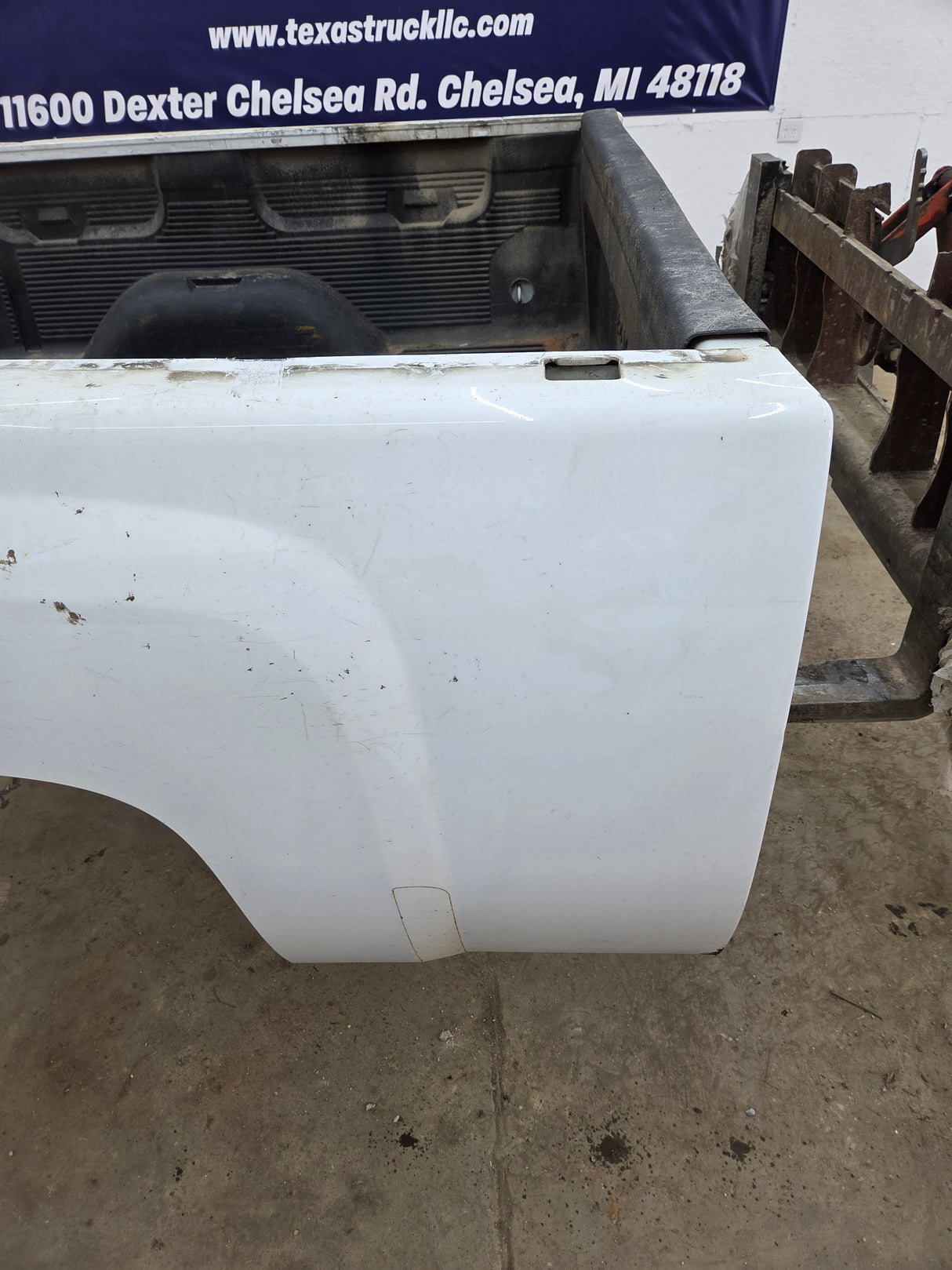 2007-2013 Chevrolet Silverado 1500 2500 3500 HD 6' 6" Short Truck