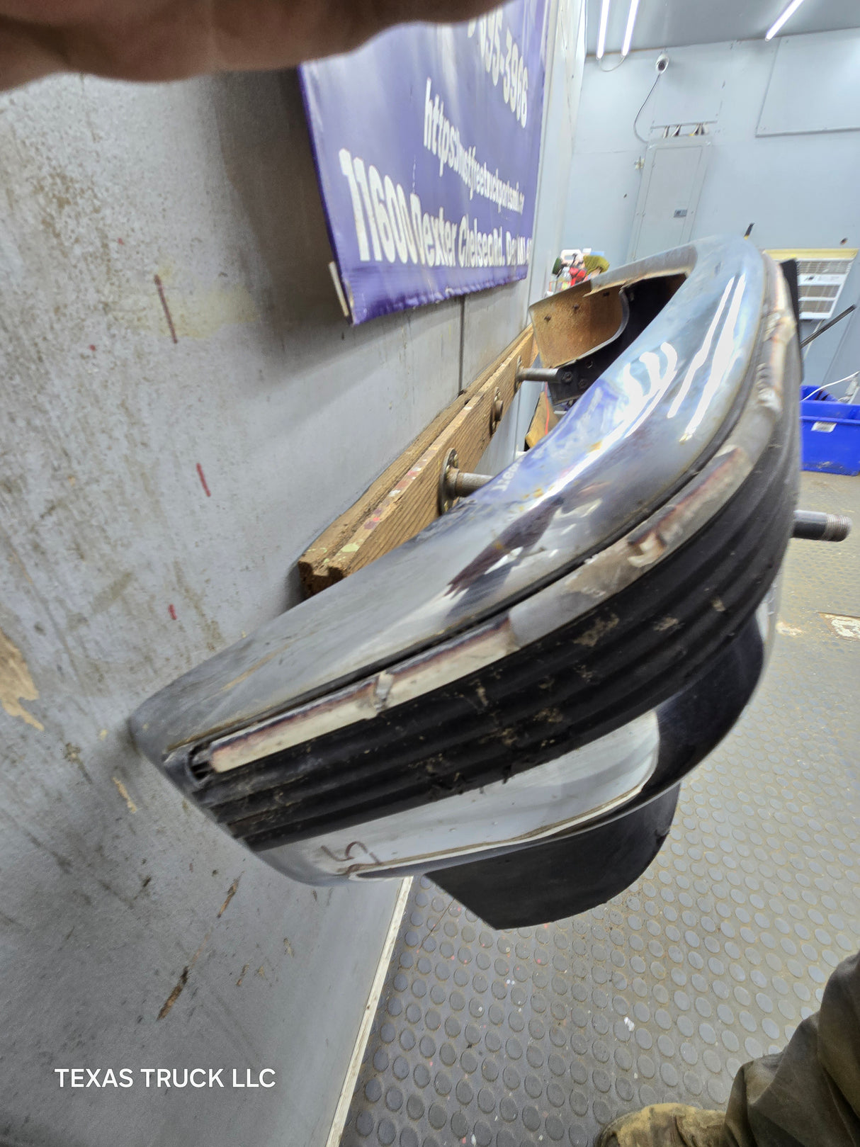 1988-1998 Chevrolet / GMC 1500 2500 3500 Front Bumper