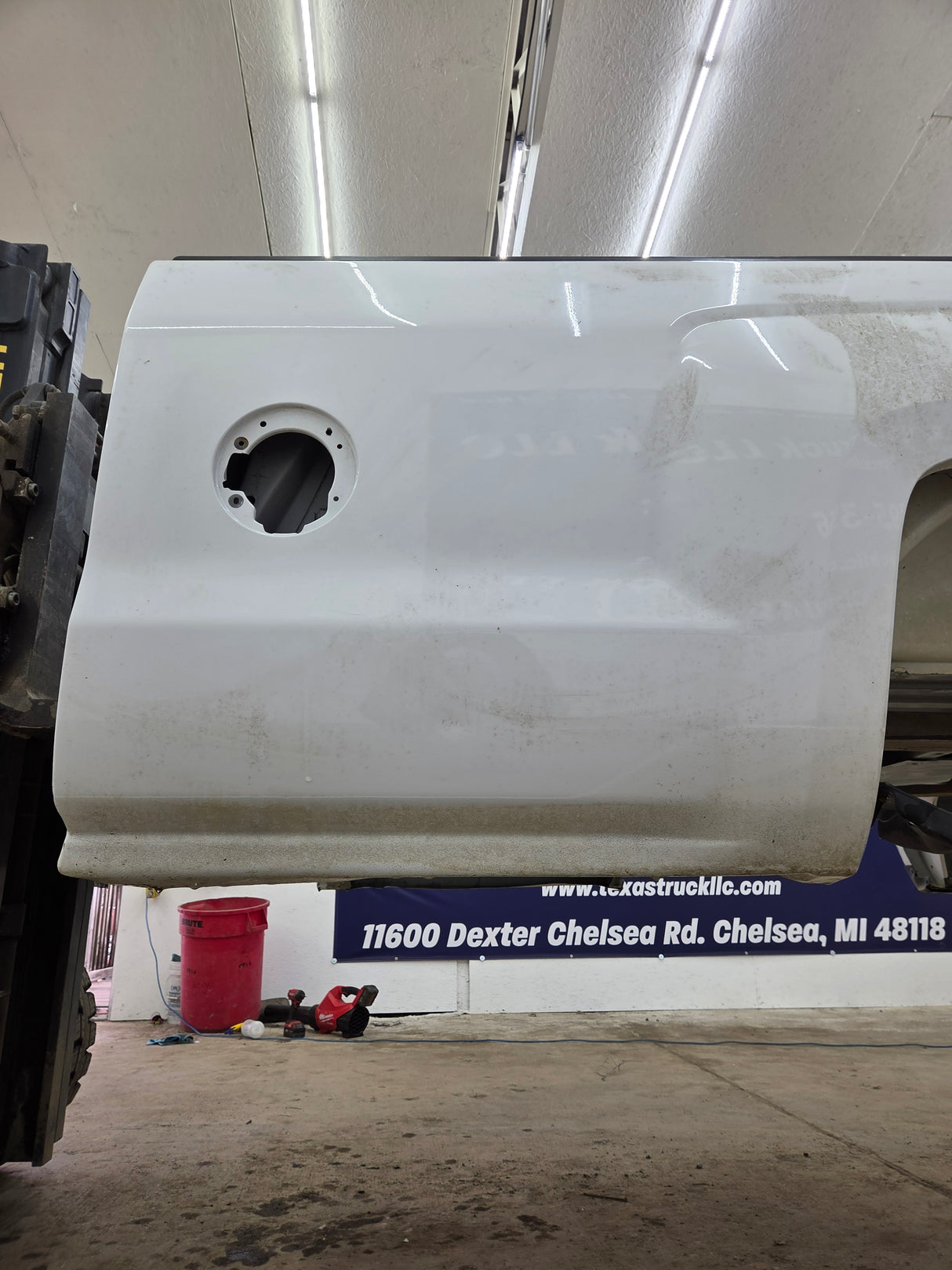 2014-2019 Chevrolet Silverado 1500 2500HD 3500HD 8' Long Truck Bed