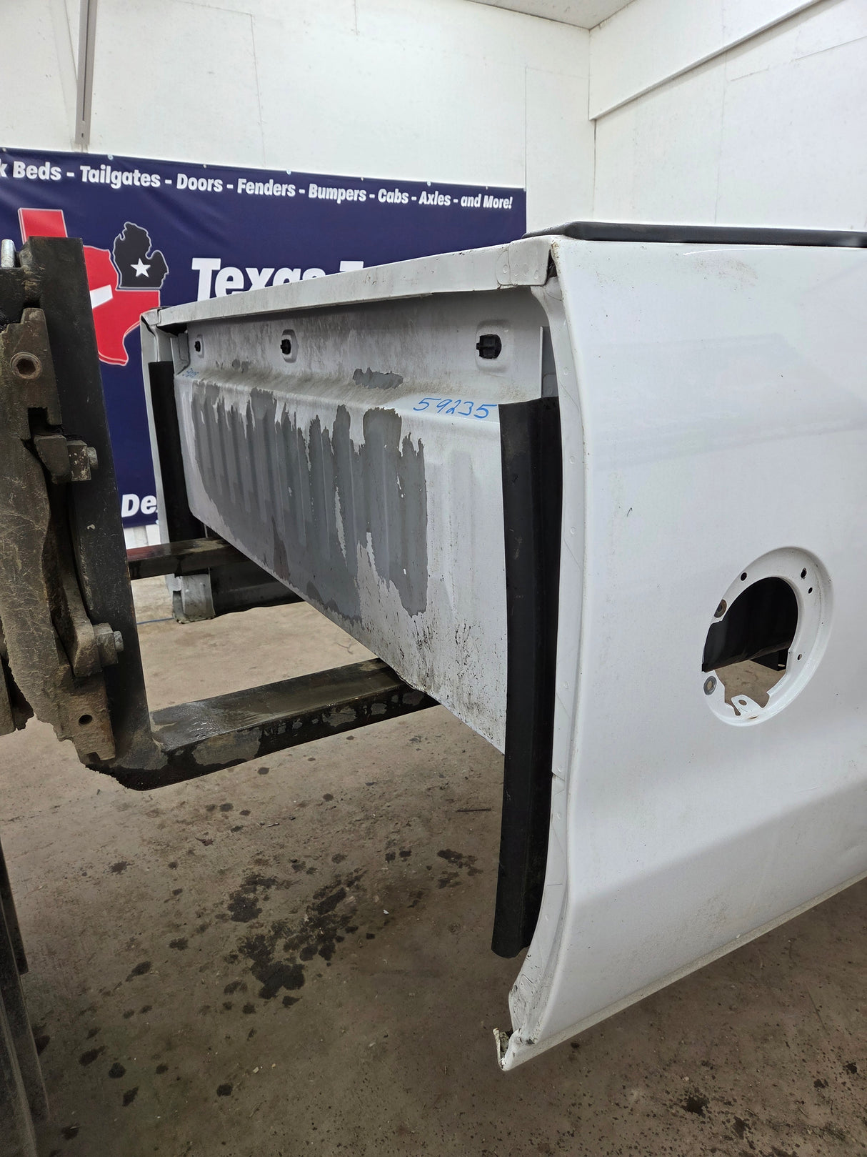 2014-2019 Chevrolet Silverado 1500 2500HD 3500HD 8' Long Truck Bed