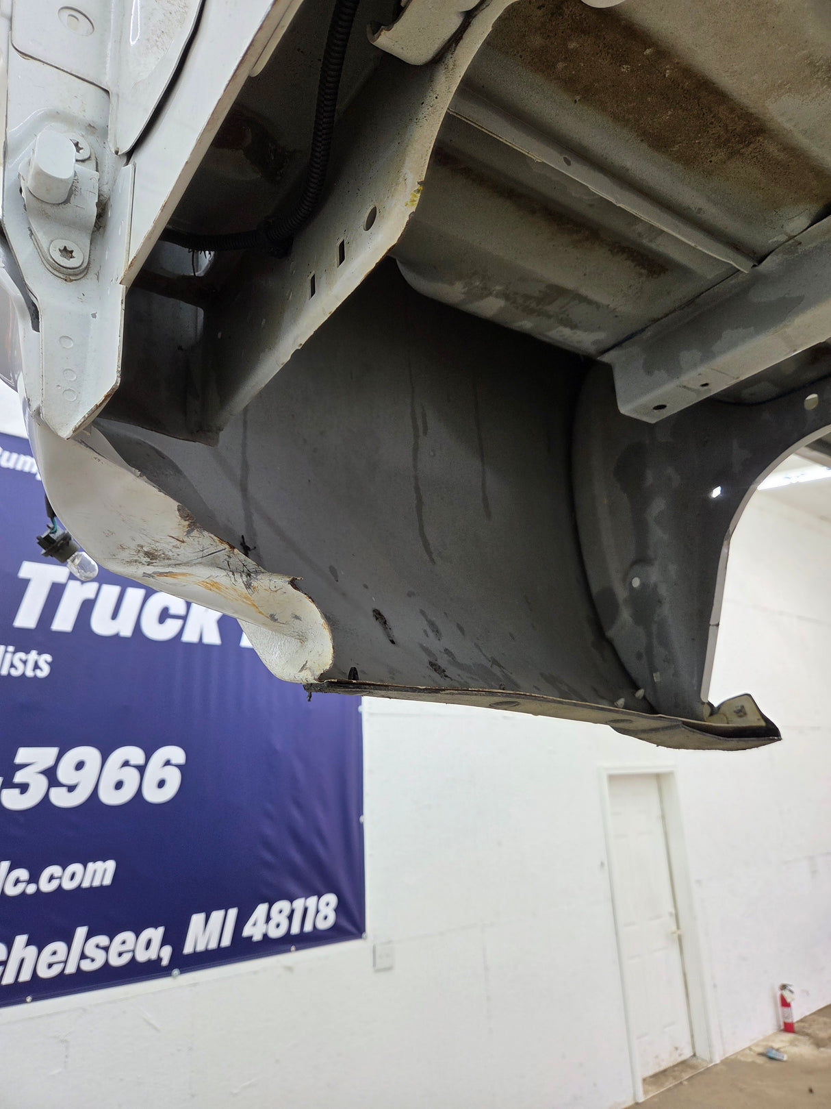 2014-2019 Chevrolet Silverado 1500 2500HD 3500HD 8' Long Truck Bed