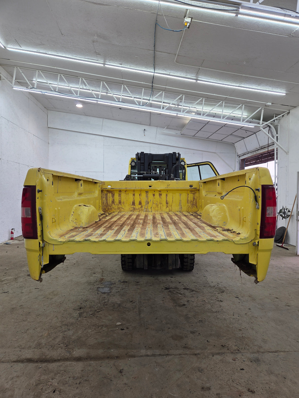 2007-2013 Chevrolet Silverado 1500 2500 3500 HD 8' Long Truck Bed
