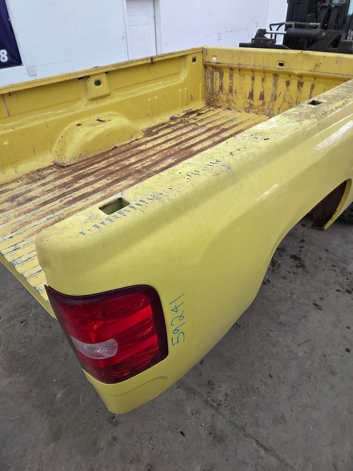 2007-2013 Chevrolet Silverado 1500 2500 3500 HD 8' Long Truck Bed