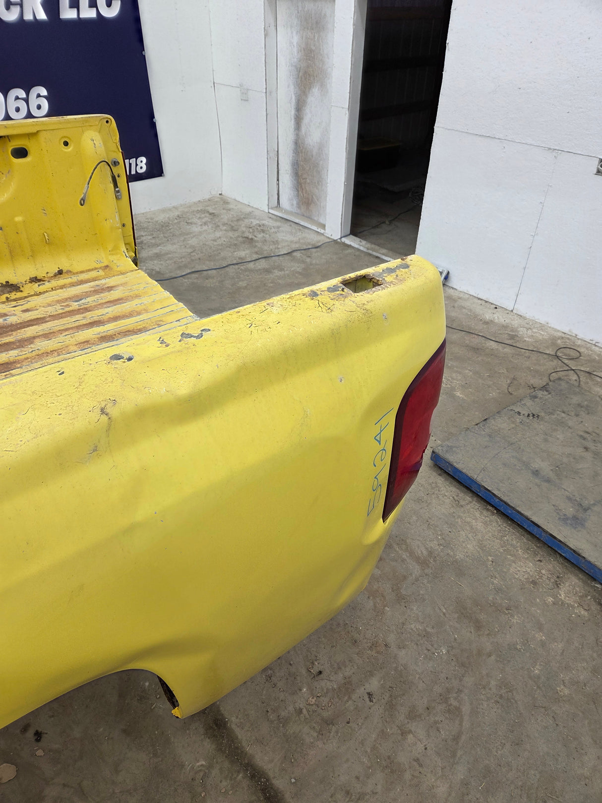 2007-2013 Chevrolet Silverado 1500 2500 3500 HD 8' Long Truck Bed