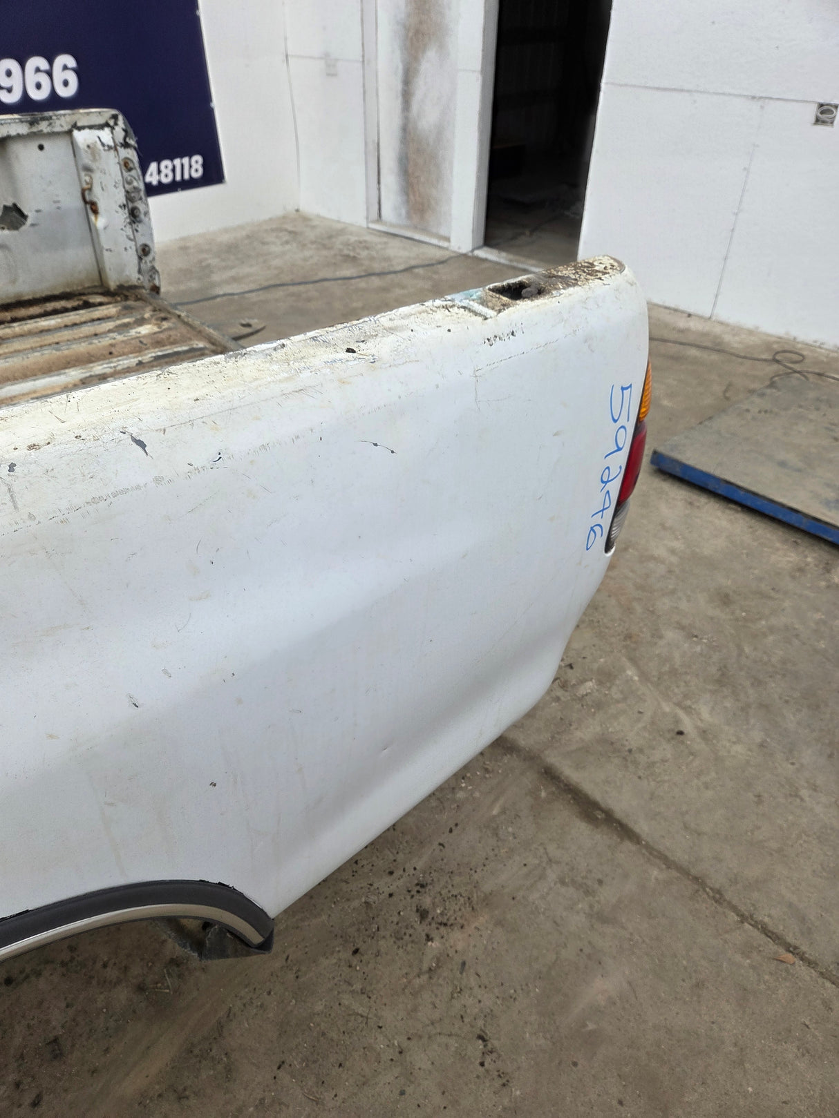 1999-2006 Toyota Tundra Short Bed 6' 5" Truck Bed