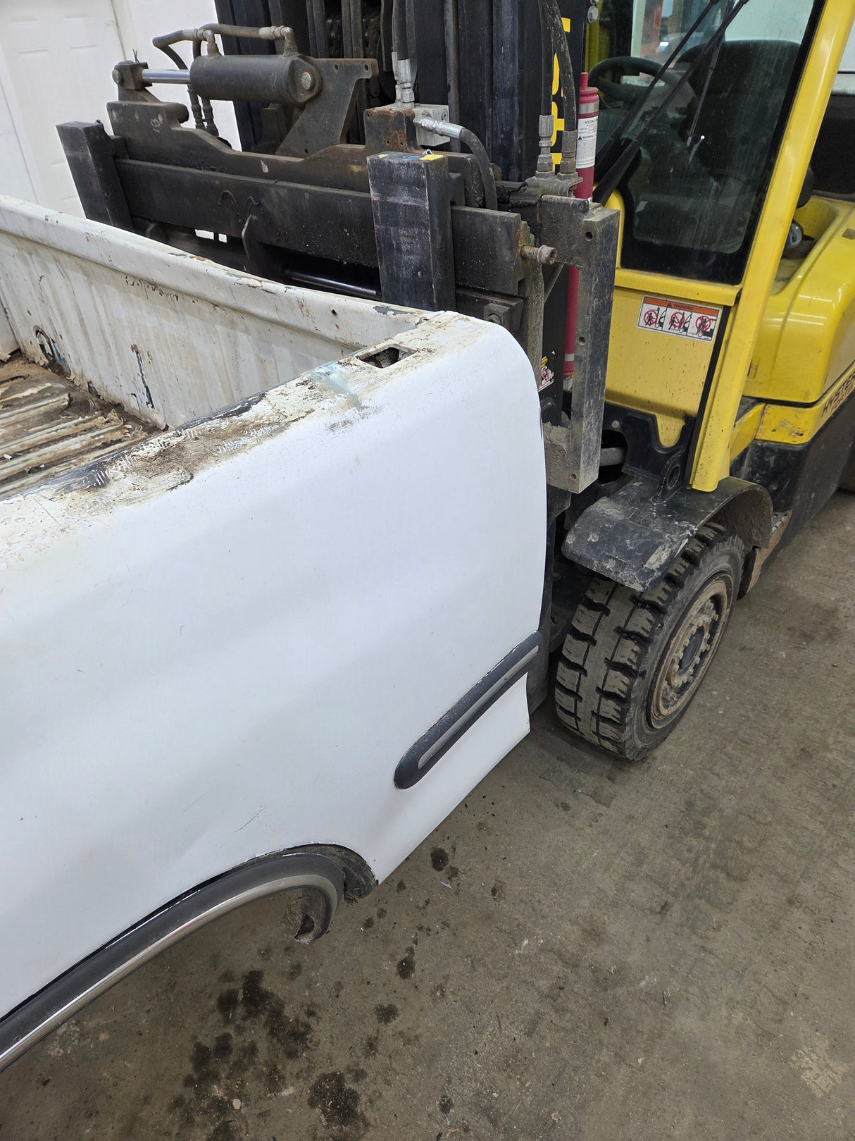 1999-2006 Toyota Tundra Short Bed 6' 5" Truck Bed