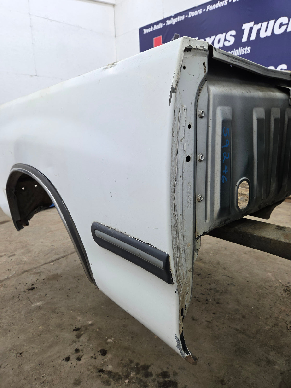 1999-2006 Toyota Tundra Short Bed 6' 5" Truck Bed