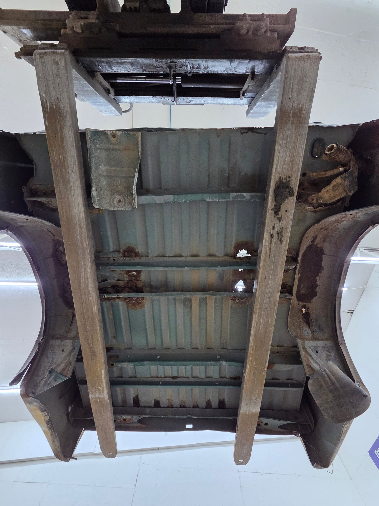 1999-2006 Toyota Tundra Short Bed 6' 5" Truck Bed