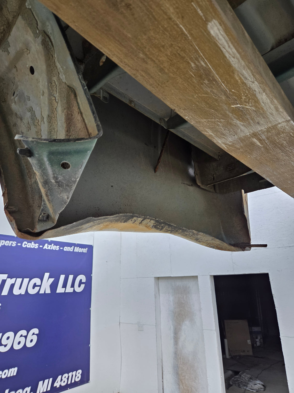 1999-2006 Toyota Tundra Short Bed 6' 5" Truck Bed