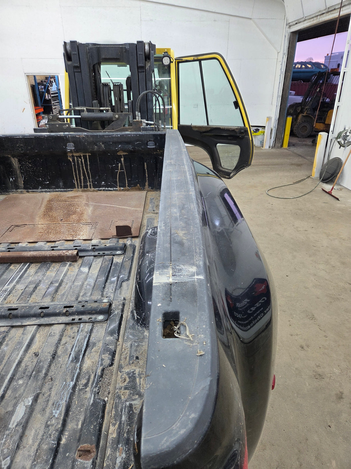 2014-2019 Chevrolet Silverado / GMC Sierra 3500 HD 8' Dually Truck Bed