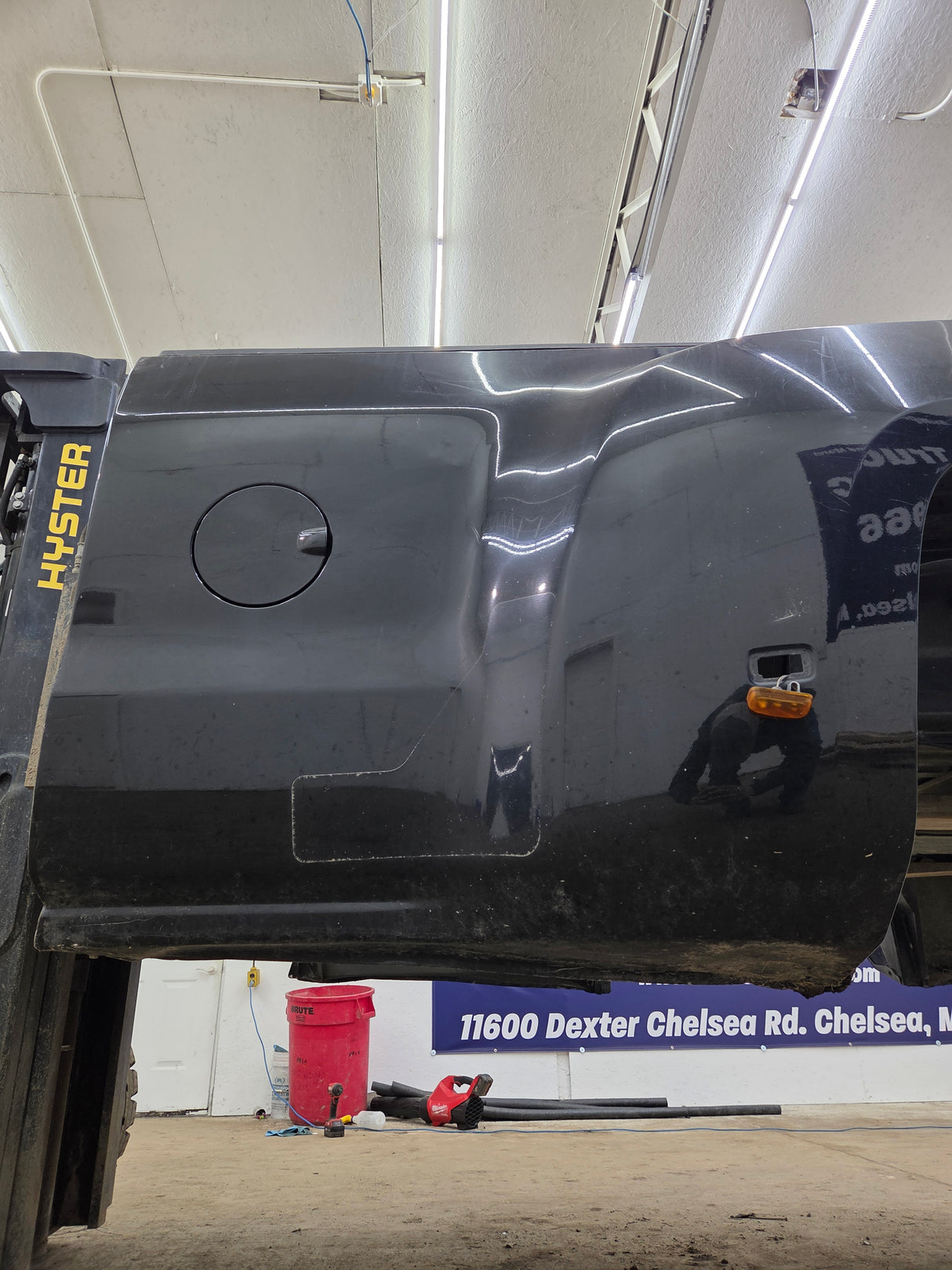 2014-2019 Chevrolet Silverado / GMC Sierra 3500 HD 8' Dually Truck Bed