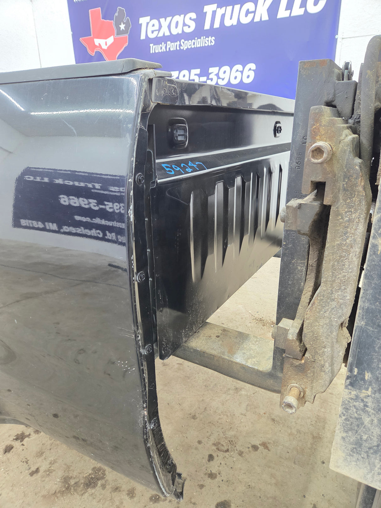 2014-2019 Chevrolet Silverado / GMC Sierra 3500 HD 8' Dually Truck Bed