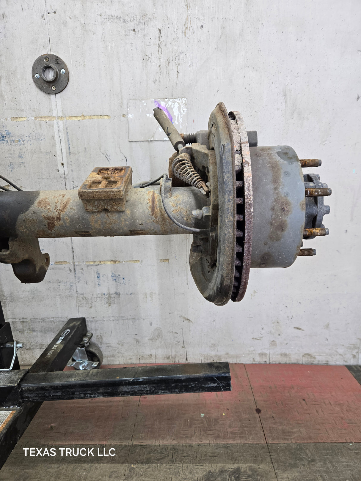 2011-2012 Ford Super Duty F250 F350 Rear Axle 3.73 Gear Ratio Electric Locking Rear End