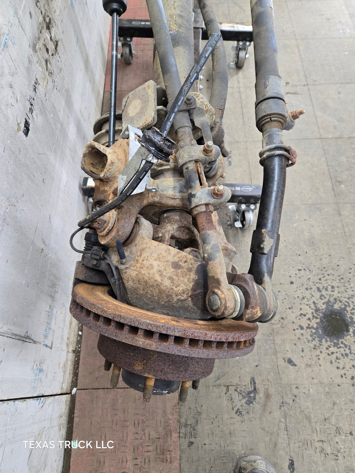 2011-2012 Ford Super Duty F250 F350 Front Axle 3.73 Gear Ratio
