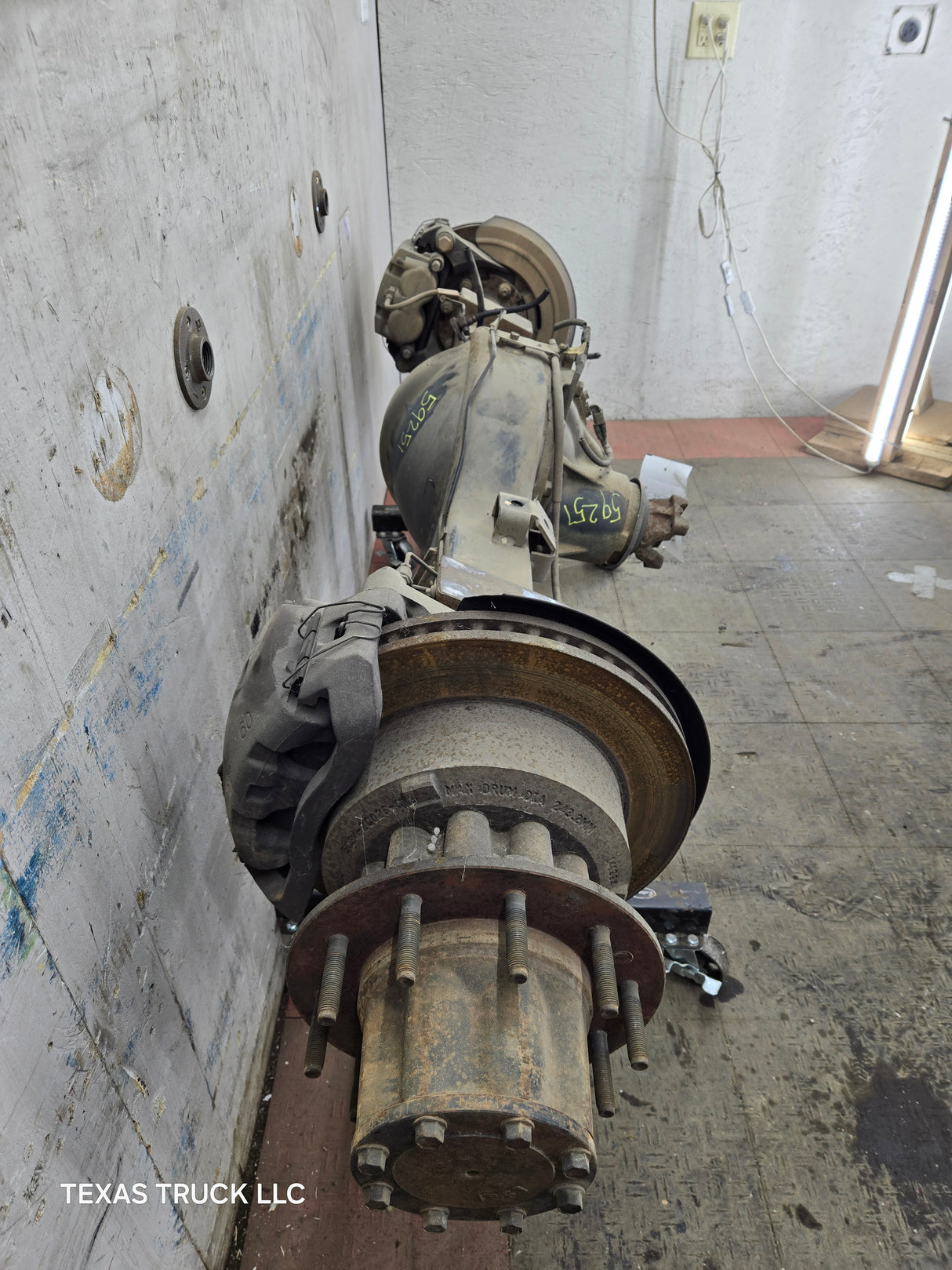 2005-2016 Ford F450 F550 Super Duty Rear Axle 4.10 Gear Ratio DRW 183K Miles