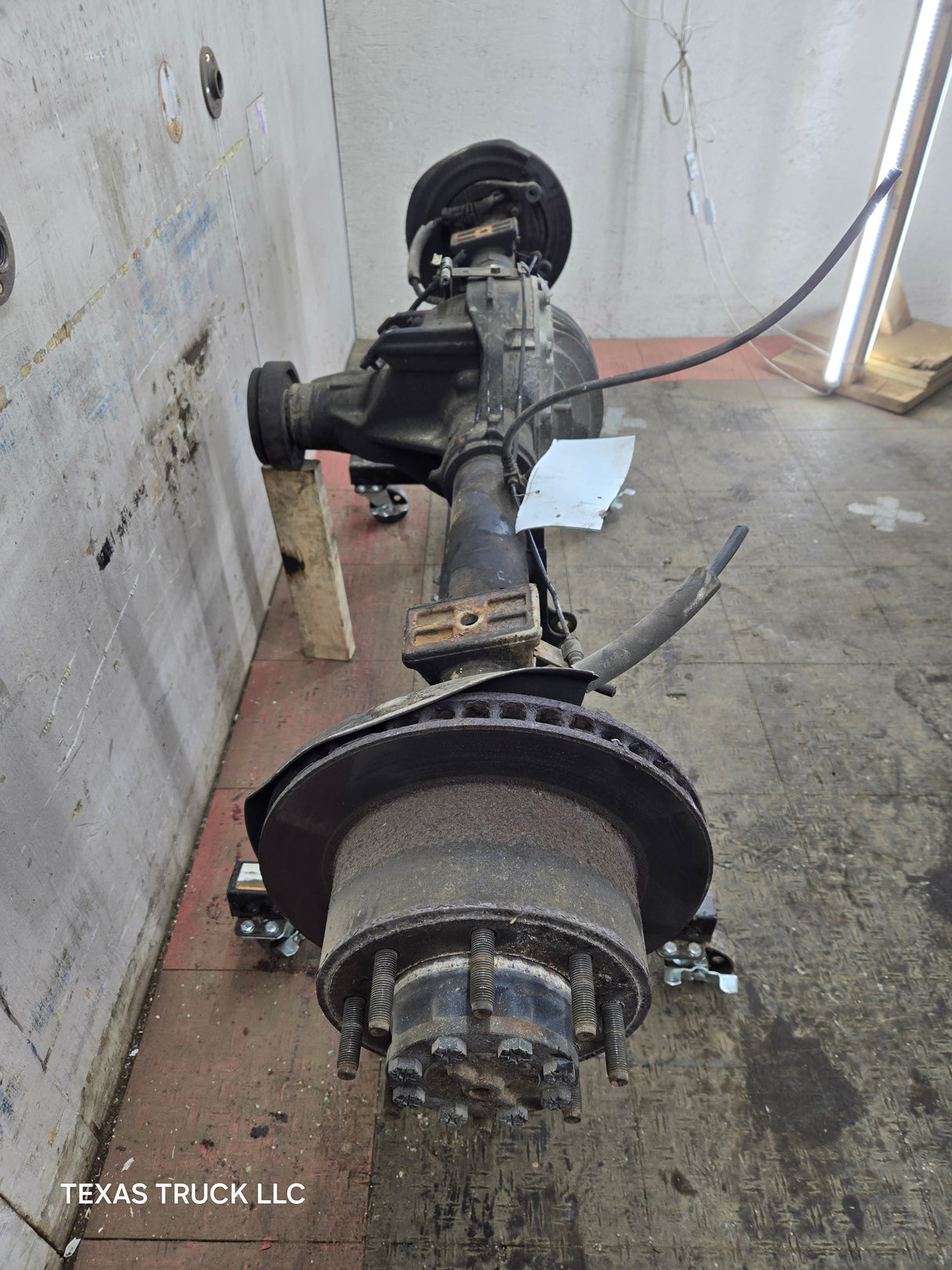 2008-2010 Ford Super Duty F250 F350 SRW Rear Axle 3.73 Gear Ratio