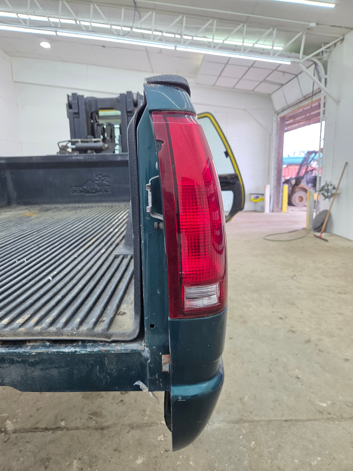 1988-1998 Chevrolet / GMC 1500 2500 3500 OBS 8' Long Truck Bed