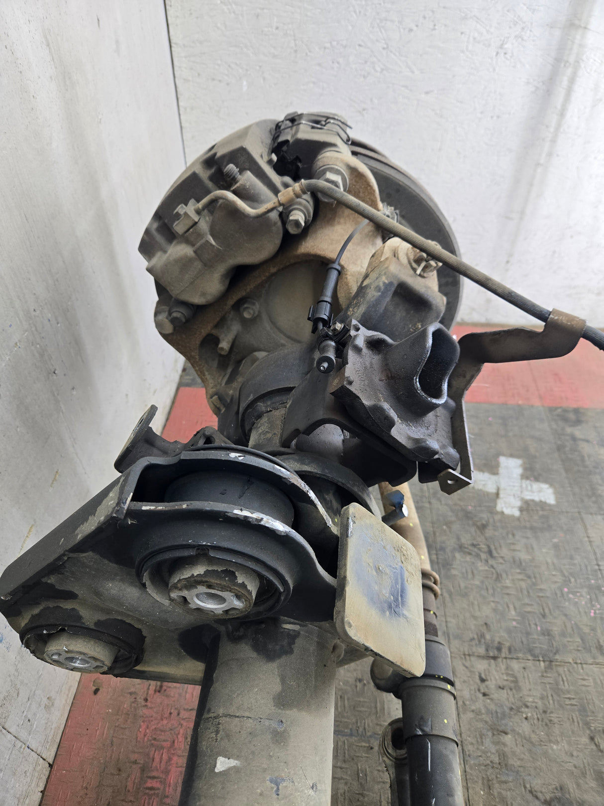 2005-2016 Ford Super Duty F450 F550 FRONT Axle 2wd