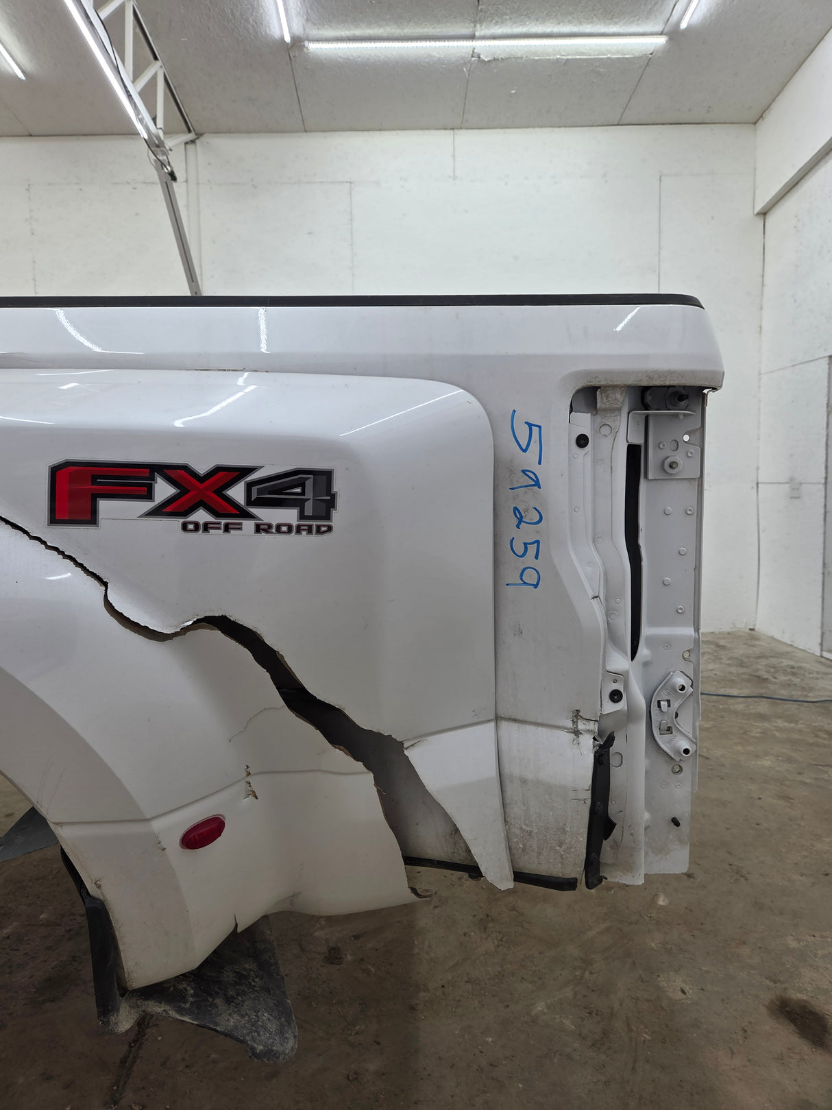 2017-2022 Ford Super Duty F350 F450 F550 8' Dually Bed