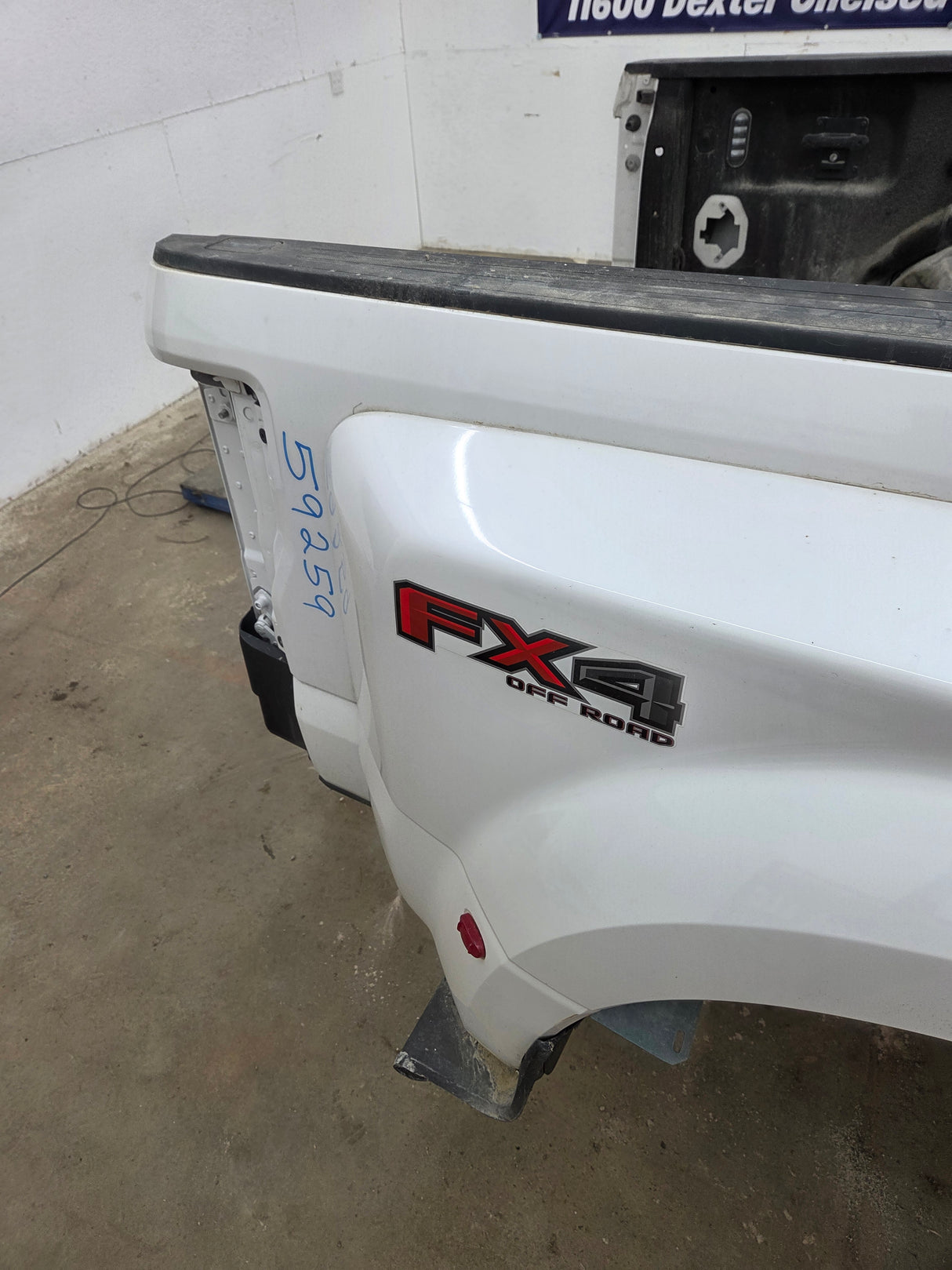 2017-2022 Ford Super Duty F350 F450 F550 8' Dually Bed
