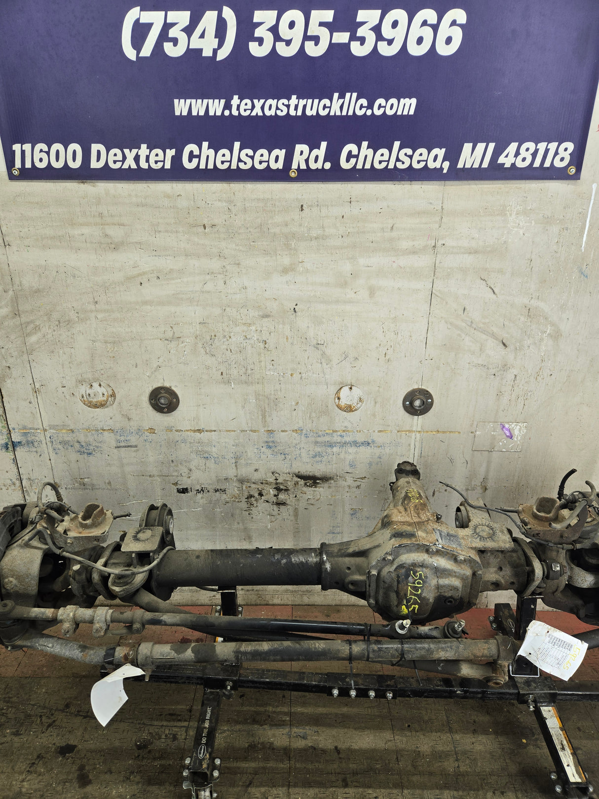 2005-2010 Ford Super Duty F350 DRW Dually FRONT Axle 3.73 Gear Ratio