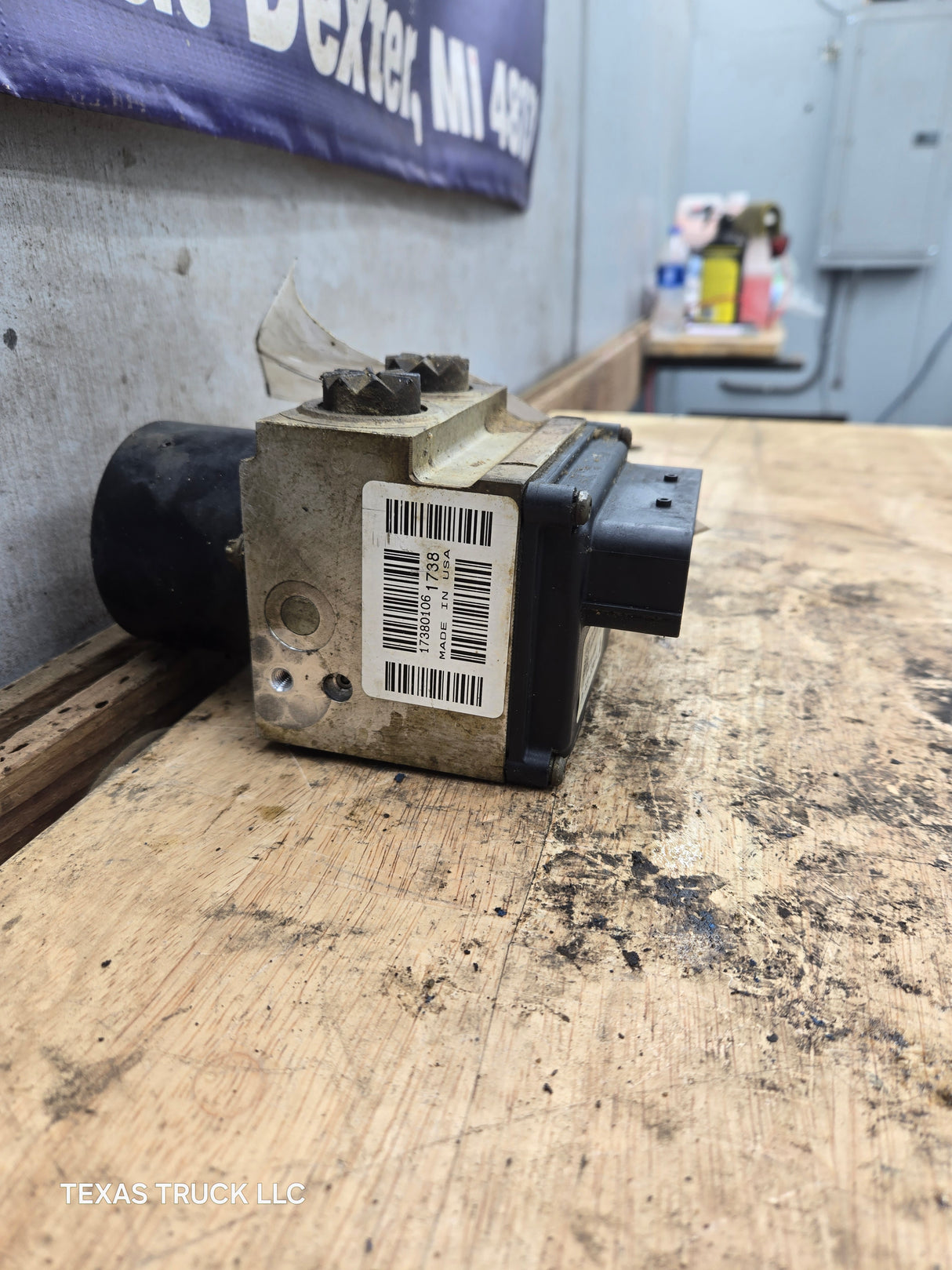 2008-2010 Ford Super Duty F250 F350 ABS Pump Module Control Assembly 7C34-2C346-AJ