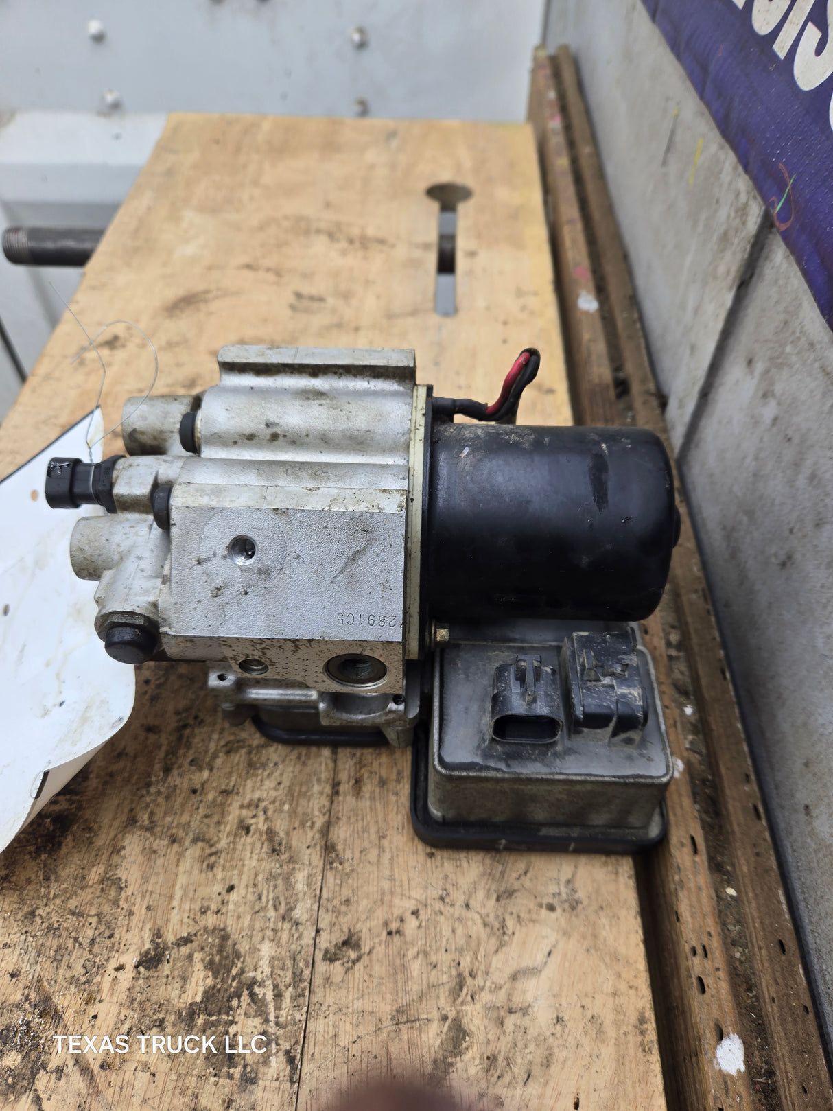 1998 GMC C2500 C3500 ABS Pump Module Control Assembly - 12765501