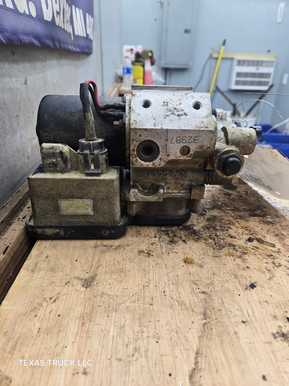 1998 GMC C2500 C3500 ABS Pump Module Control Assembly - 12765501