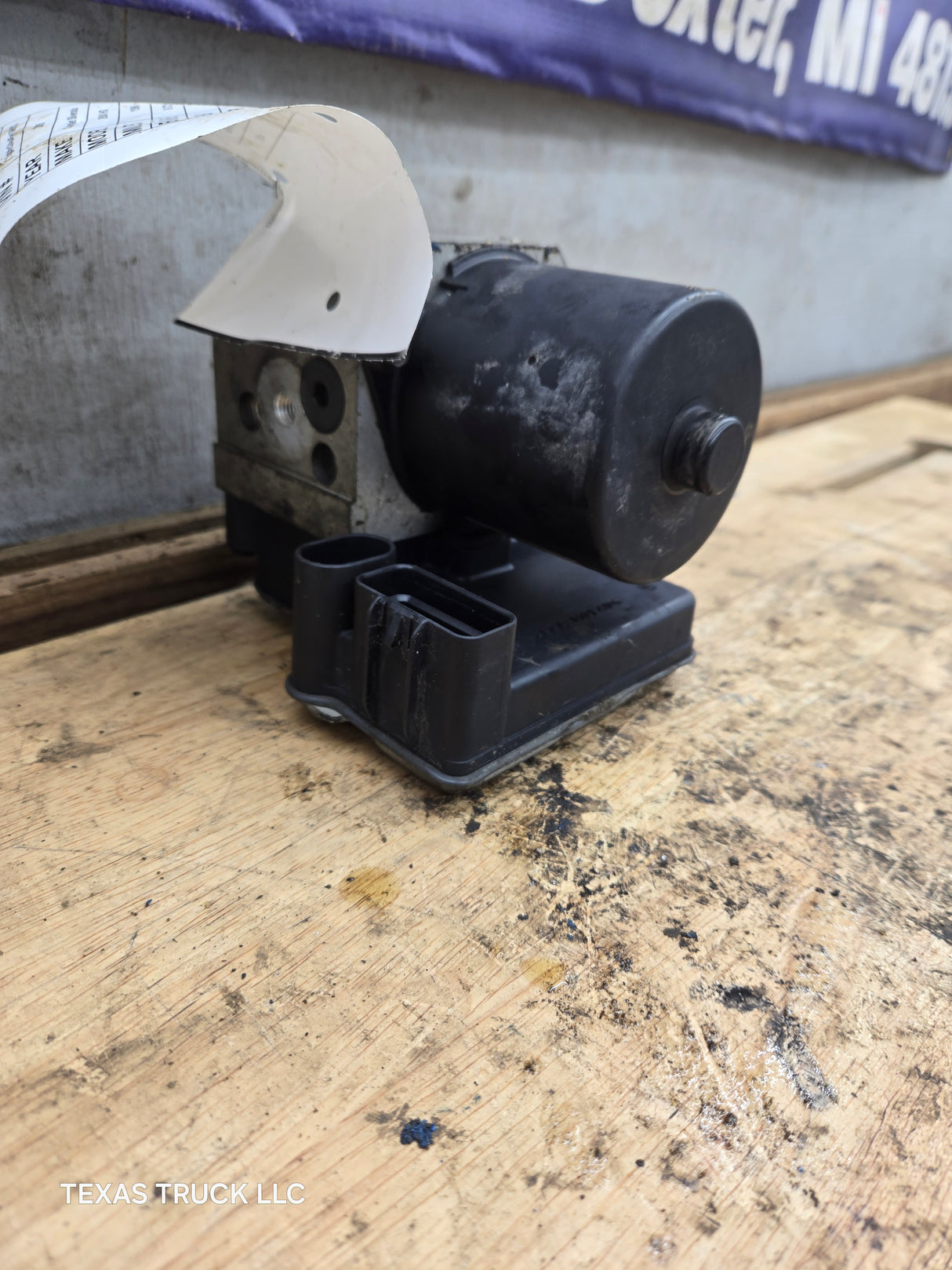 2003-2006 Chevrolet Silverado GMC ABS Pump Module Control Assembly - 13567146