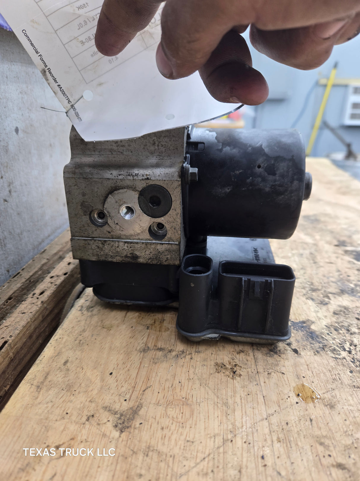 2003-2006 Chevrolet Silverado GMC ABS Pump Module Control Assembly - 13567146