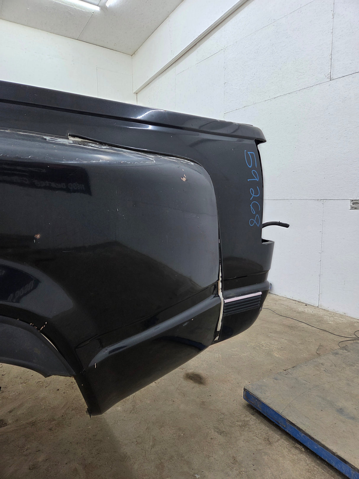 1988-2000 Chevrolet Silverado / GMC Sierra 3500 OBS 8' Dually Truck Bed - Black