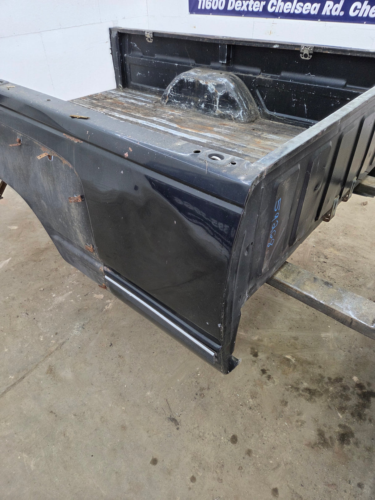 1988-2000 Chevrolet Silverado / GMC Sierra 3500 OBS 8' Dually Truck Bed - Black