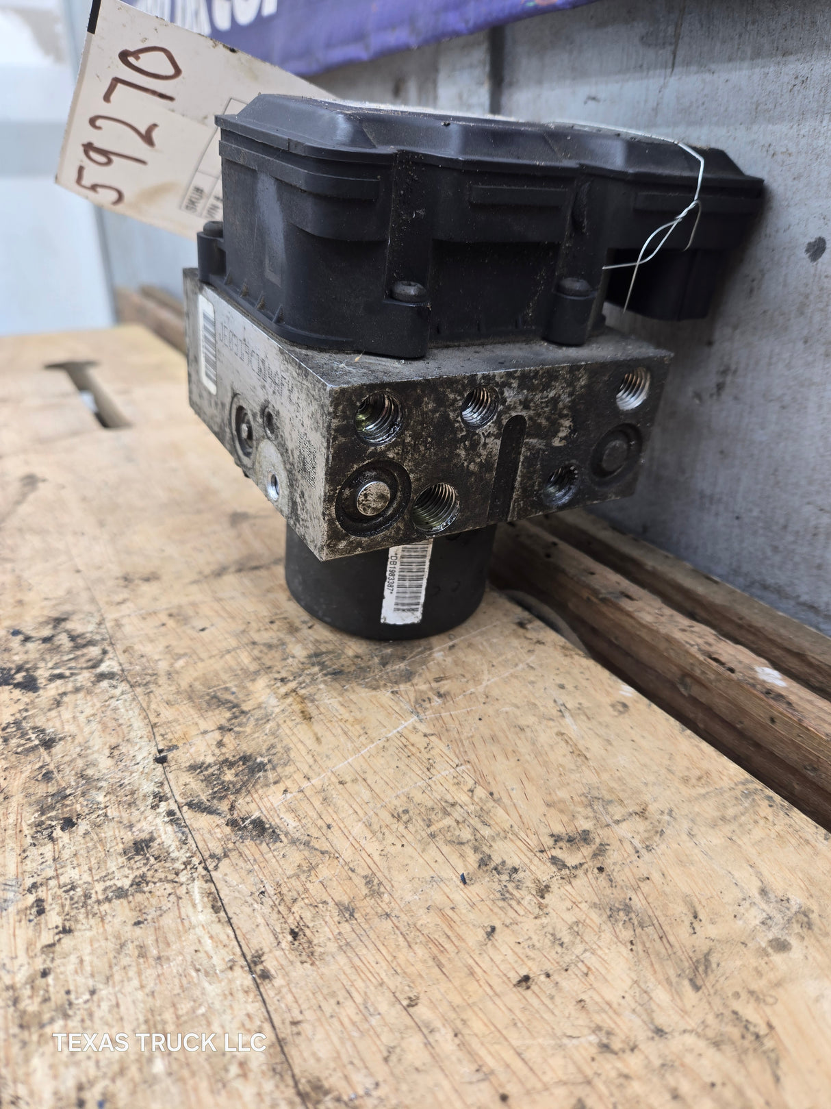 2012 Ford Super Duty F450 F550 ABS Pump Module Control Assembly - BC34-2C346-AG