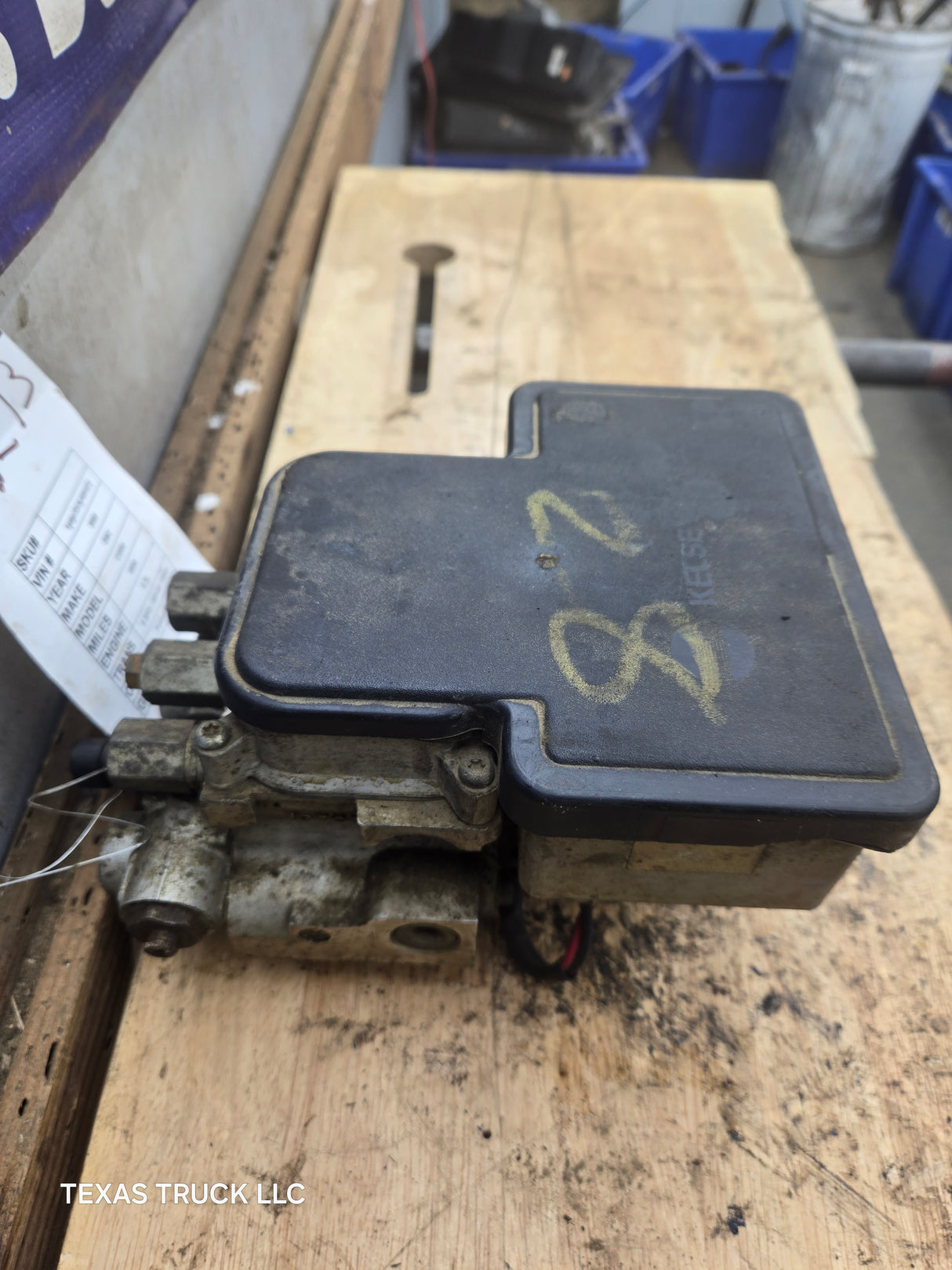 2000 GMC C2500 C3500 ABS Pump Module Control Assembly