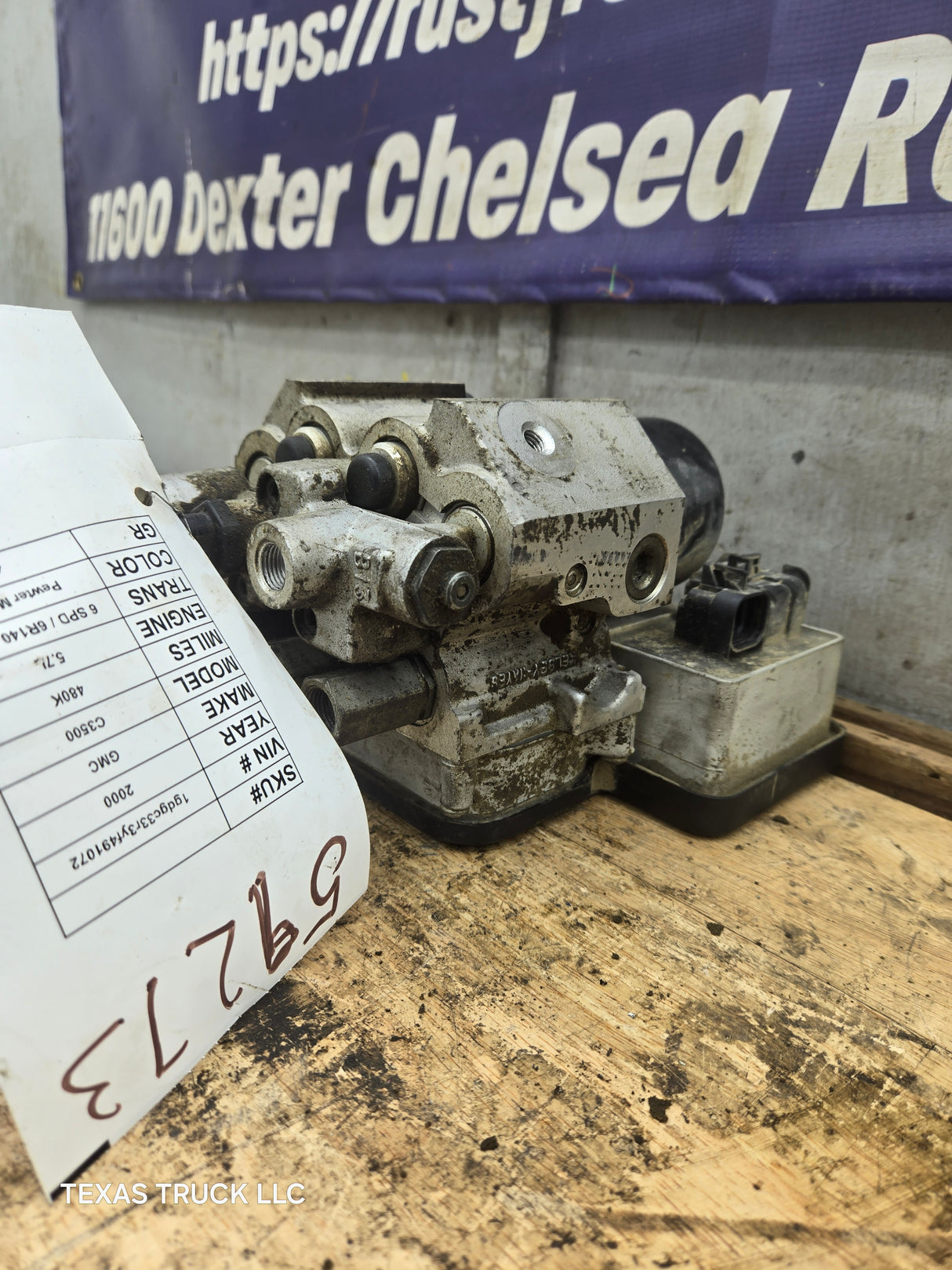 2000 GMC C2500 C3500 ABS Pump Module Control Assembly