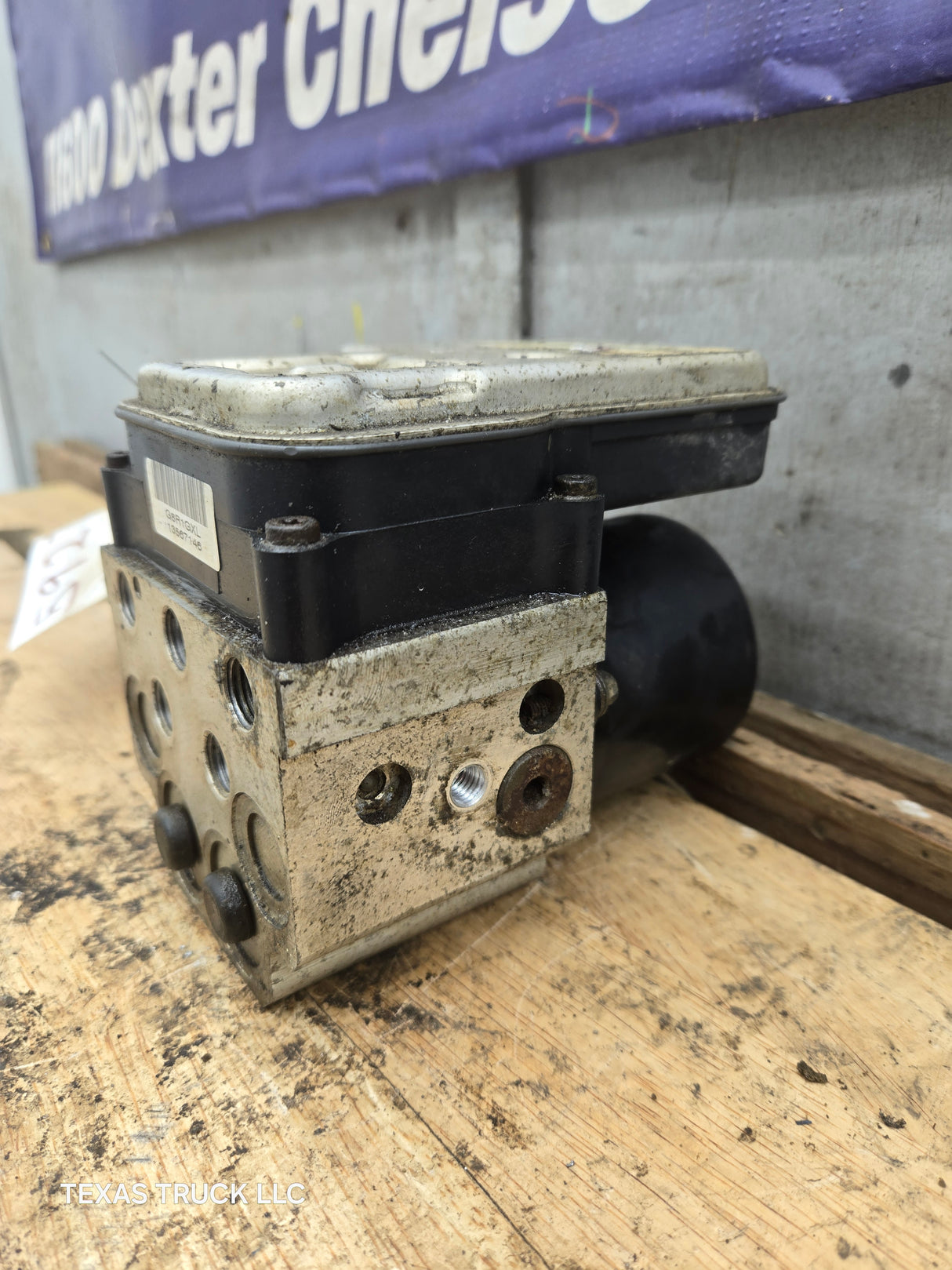 2003-2006 Chevrolet Silverado GMC ABS Pump Module Control Assembly - 13567145