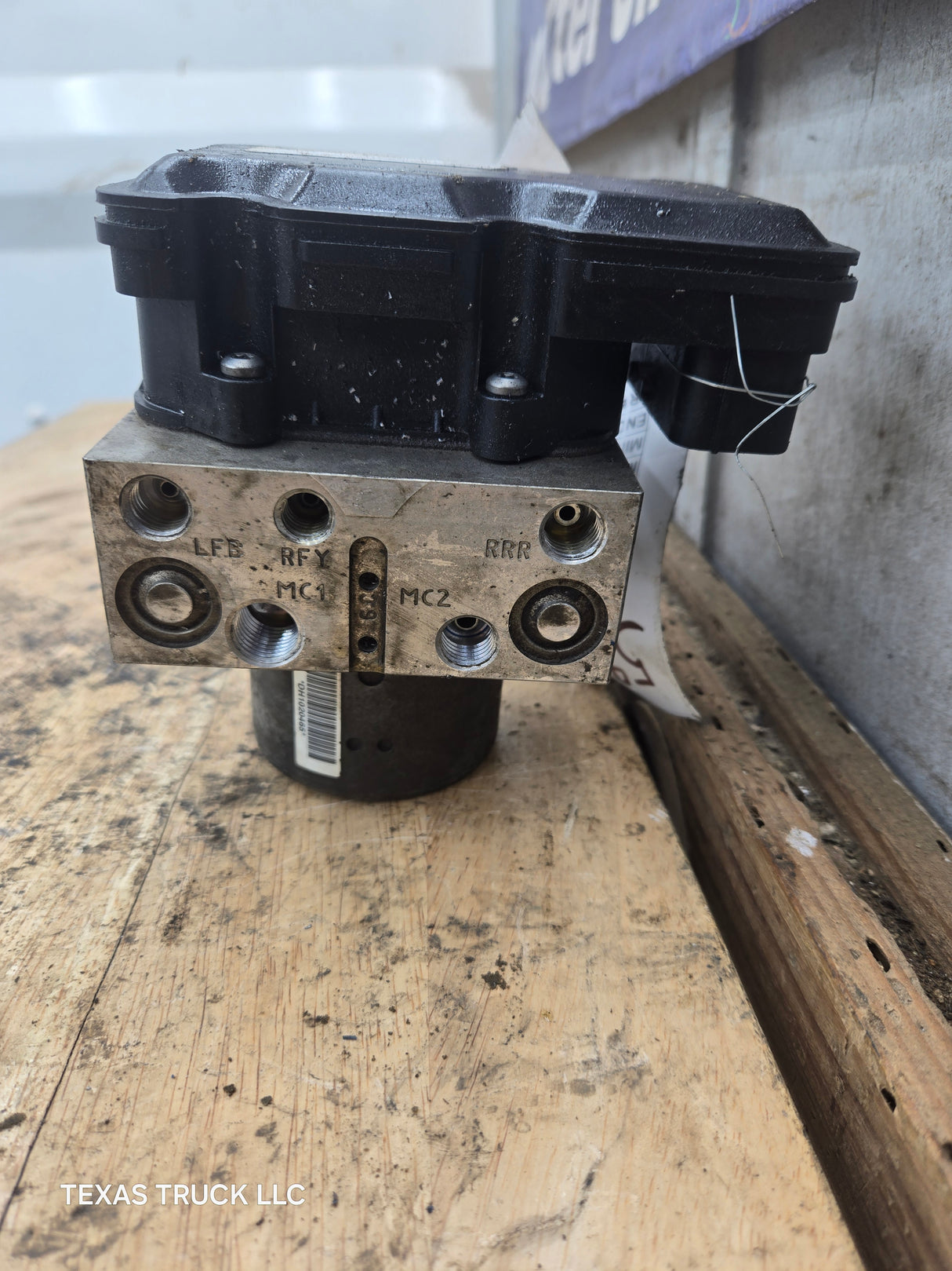 2012 Ford Super Duty F450 F550 ABS Pump Module Control Assembly - BC34-2C346-AH