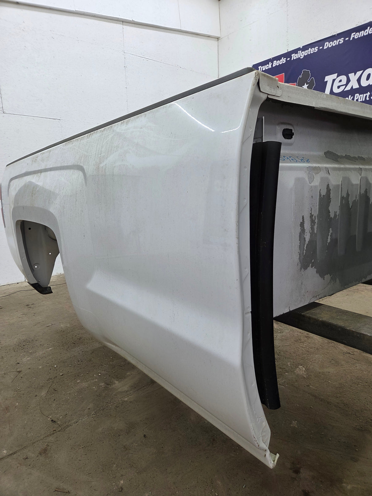 2014-2019 Chevrolet Silverado 1500 2500 3500 HD 8' Long Truck Bed