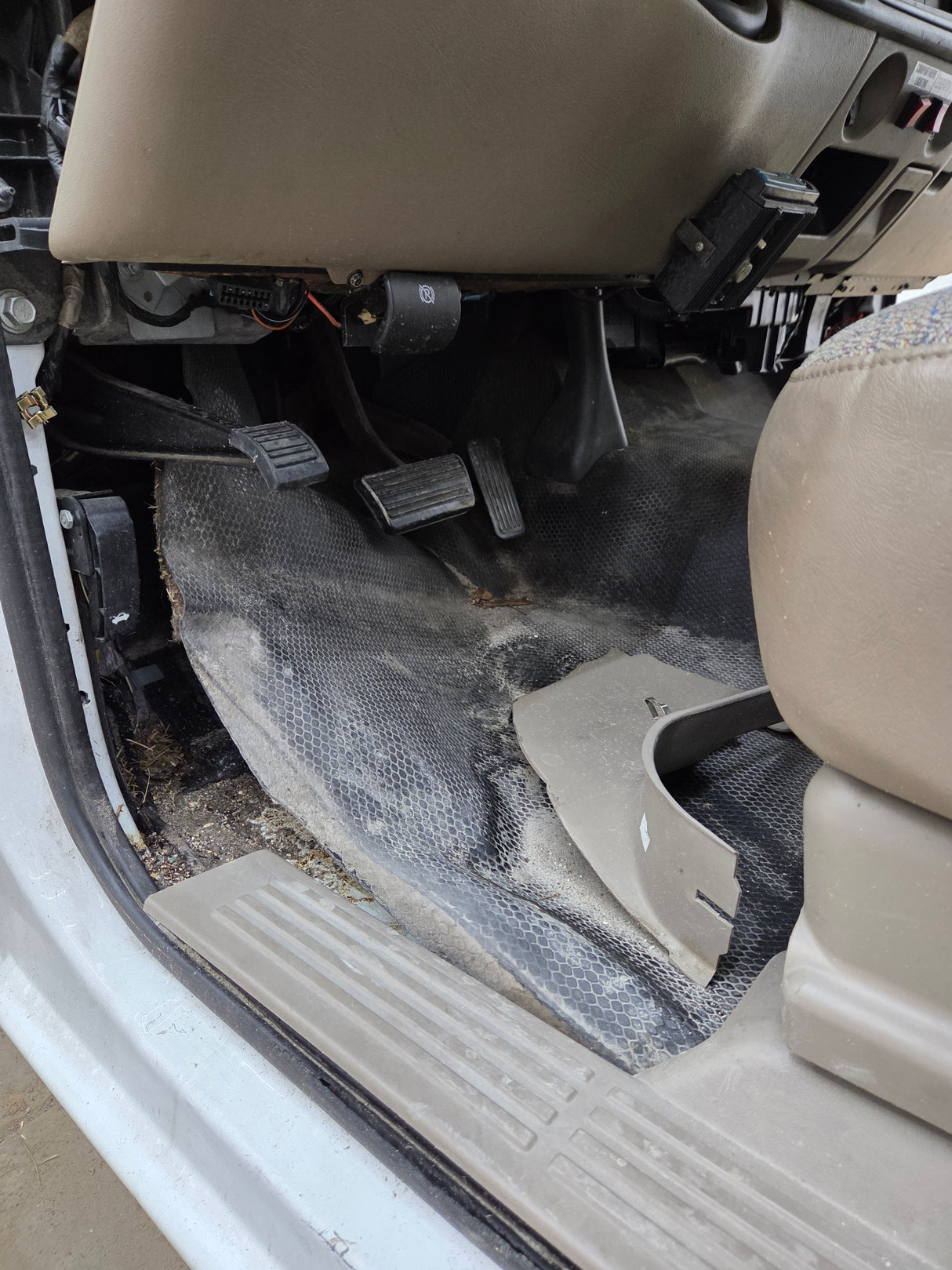 1999-2007 Chevrolet Silverado / GMC Sierra 1500 2500 HD 3500HD Regular Cab Body