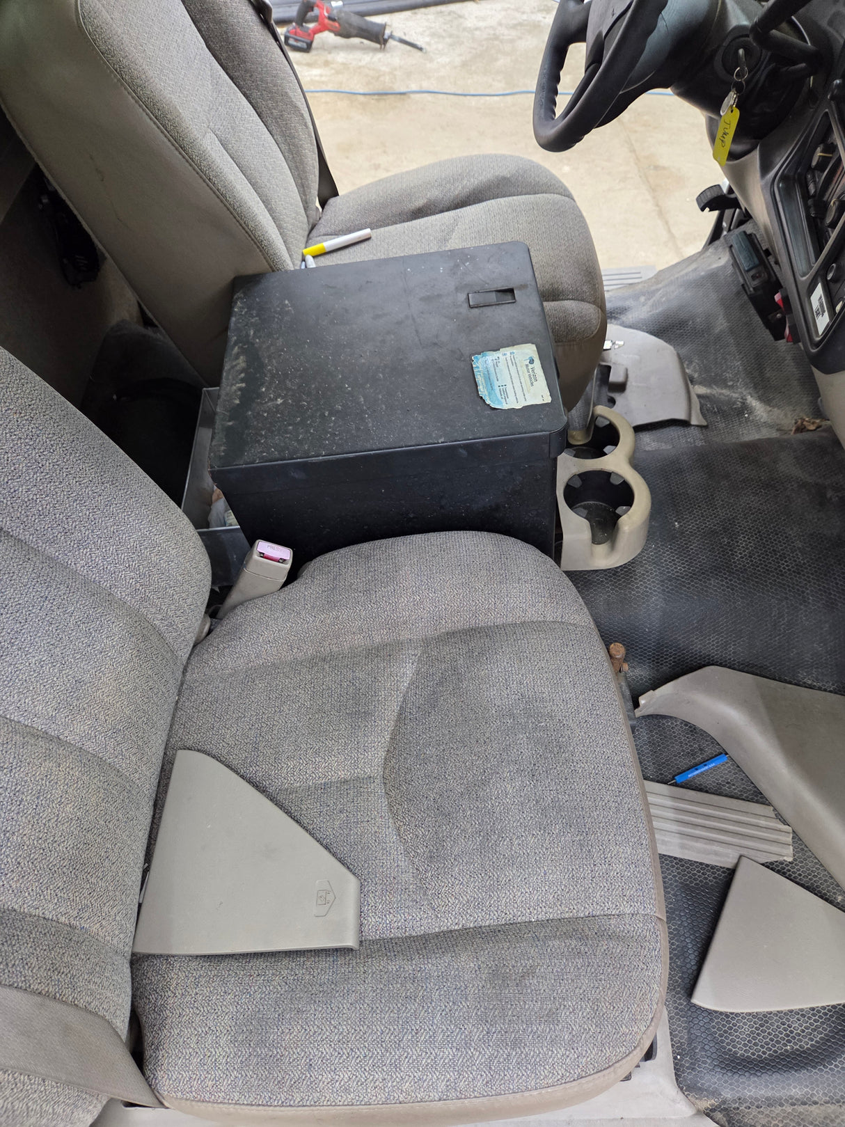 1999-2007 Chevrolet Silverado / GMC Sierra 1500 2500 HD 3500HD Regular Cab Body