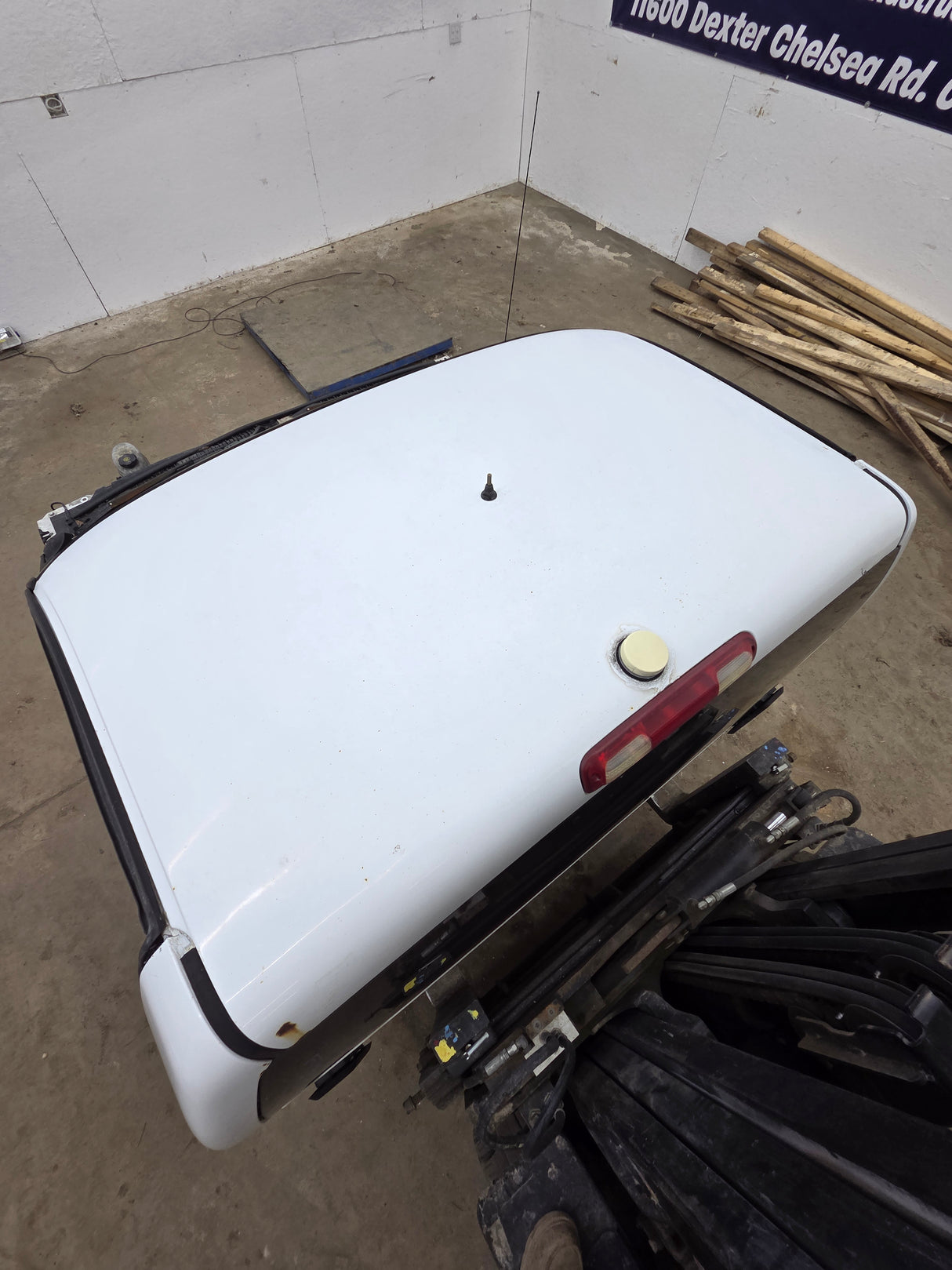 1999-2007 Chevrolet Silverado / GMC Sierra 1500 2500 HD 3500HD Regular Cab Body