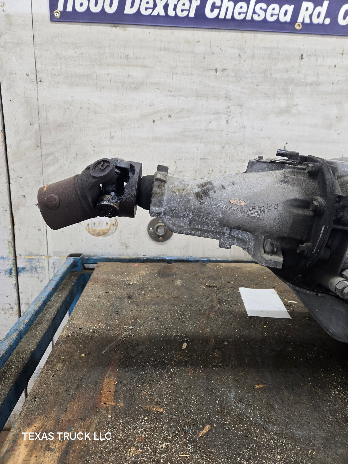 4r100 Automatic Transmission 2wd Ford F250 F350 F450 F550 Super Duty 6.8L v10 triton 5.4L v8