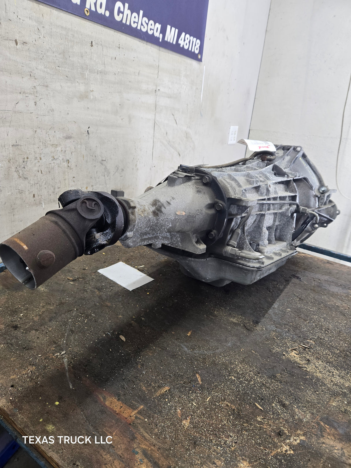 4r100 Automatic Transmission 2wd Ford F250 F350 F450 F550 Super Duty 6.8L v10 triton 5.4L v8