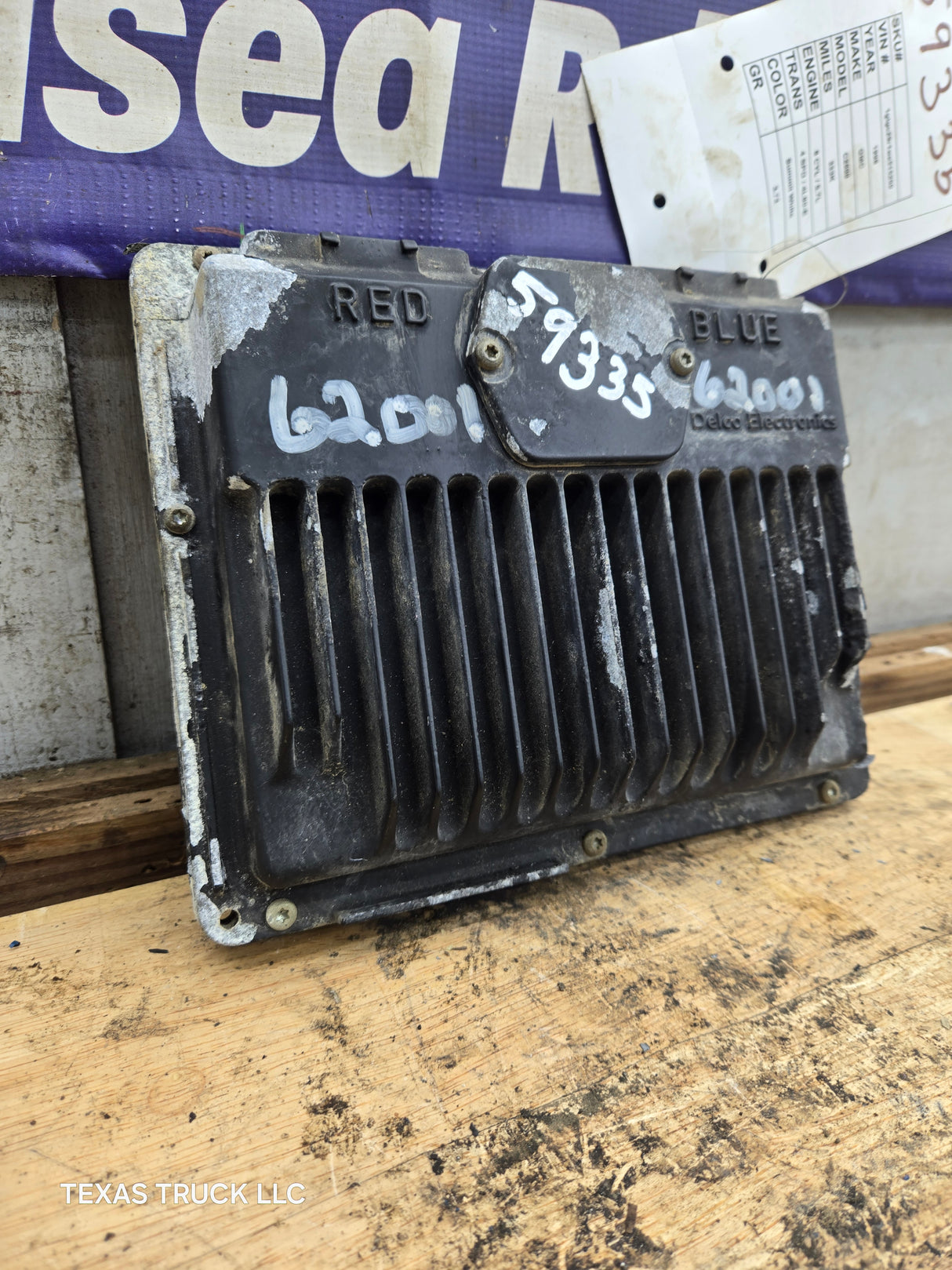 1998-1999 GMC Sierra 1500 2500 5.7L PCM / ECM - 16258835
